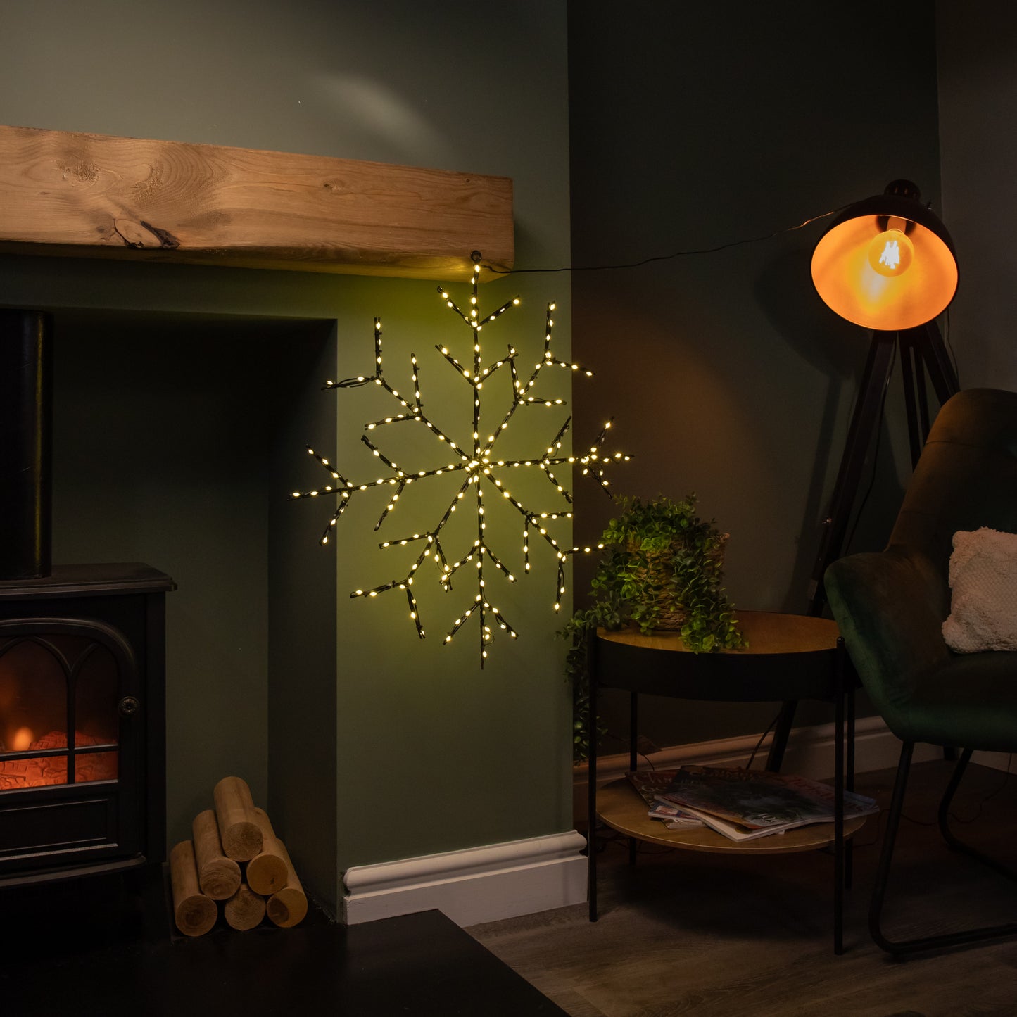 61cm Light up Twinkling Christmas Snowflake with 196 Warm White LEDs