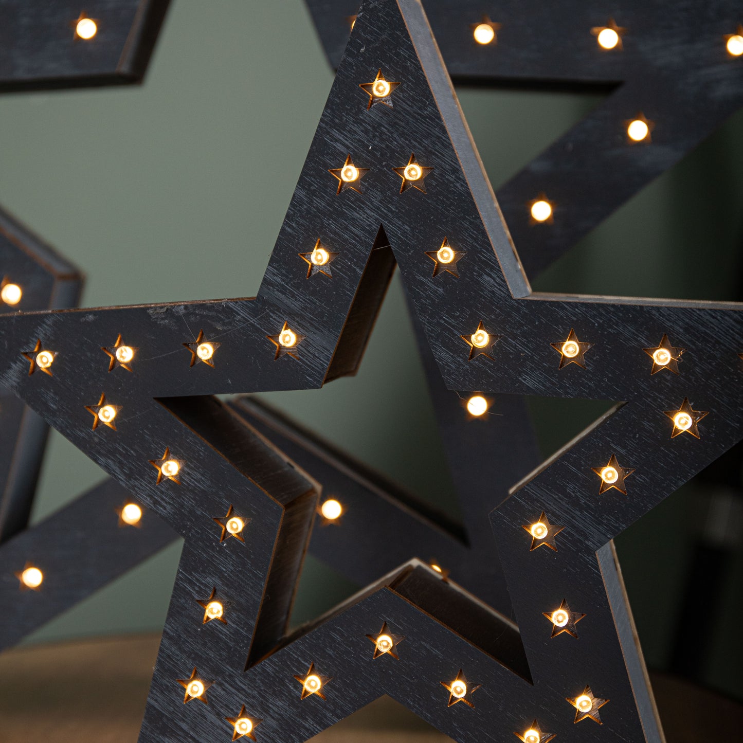 Set of 2 Battery Operated Light up Wooden Christmas Stars with 60 Warm White LEDs