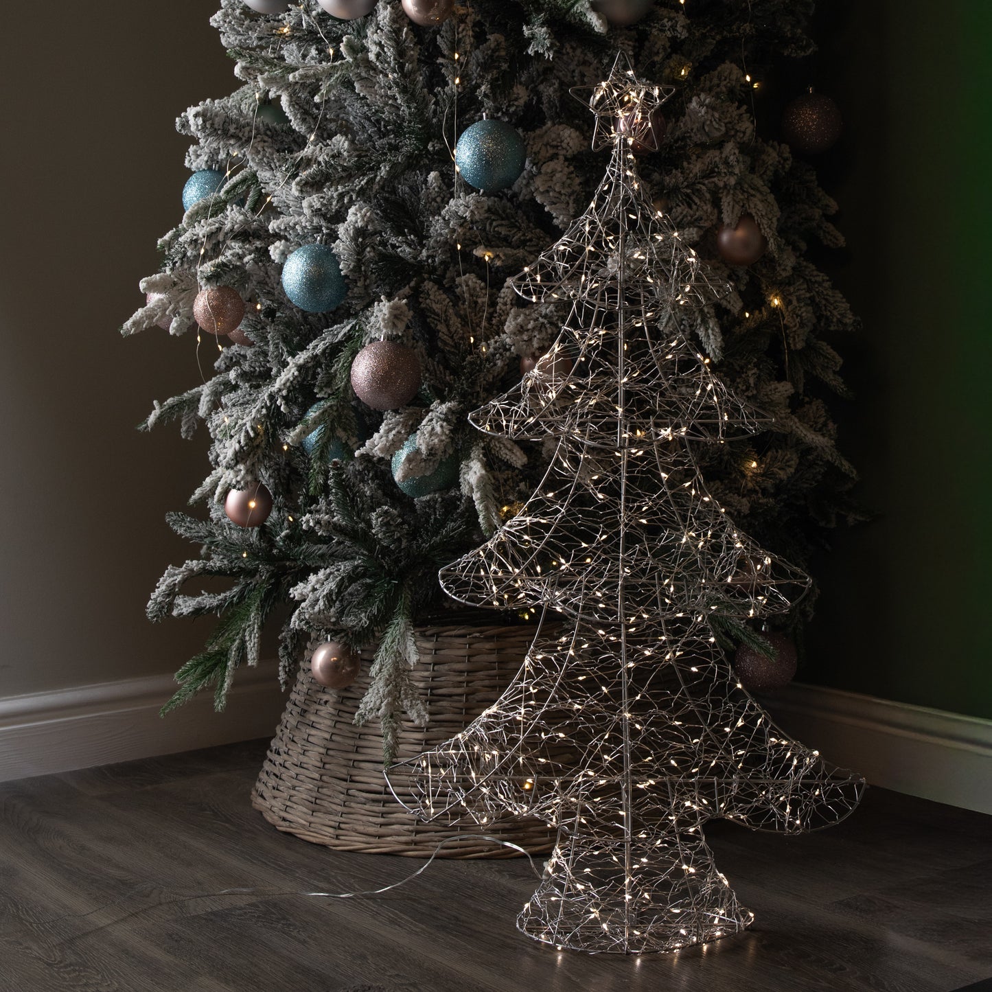 90cm Light Up Christmas Tree Silhouette Decoration with 300 Warm White LEDs