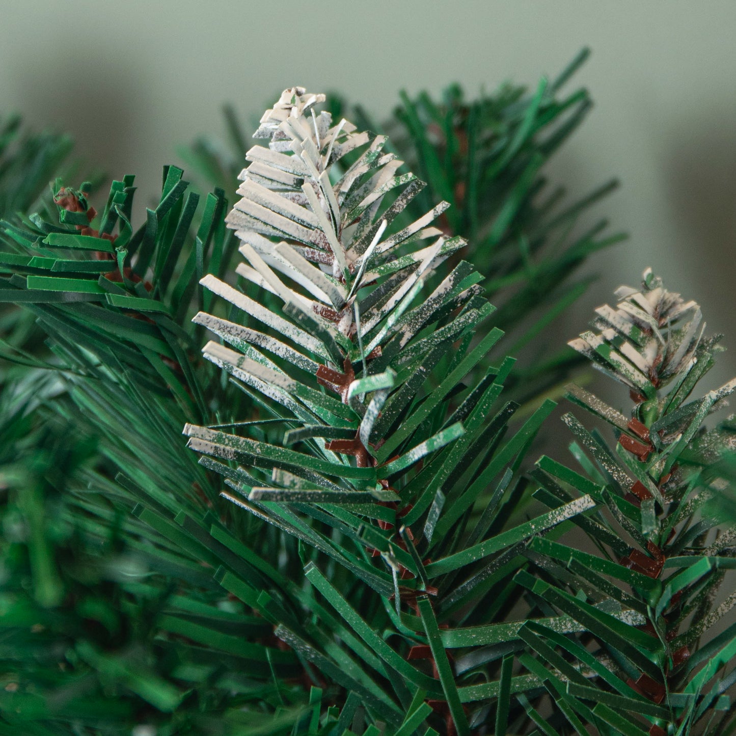 2.7m Snow Tipped Christmas Garland with Pine Cones and Mixed Needles
