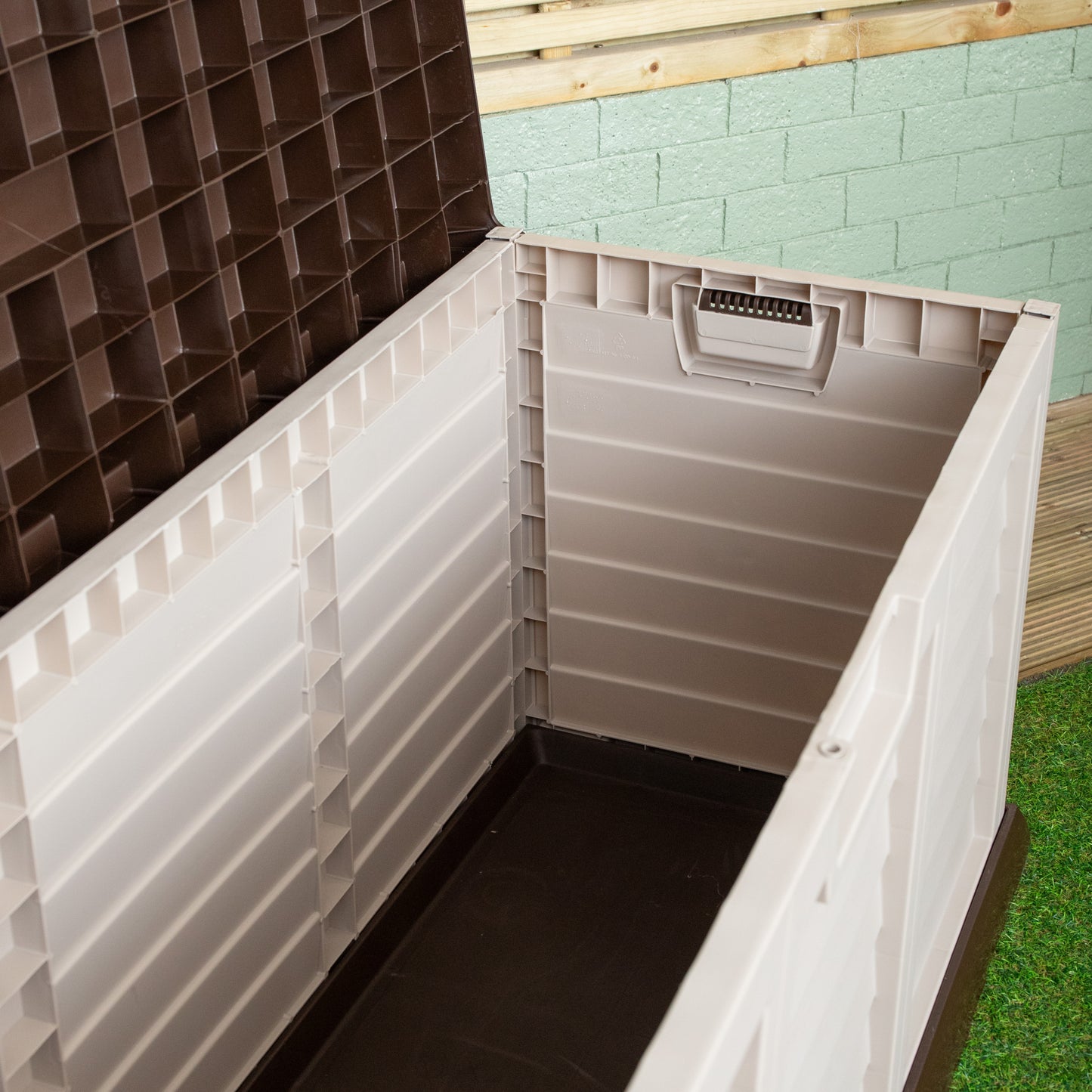 440L Heavy Duty Garden Patio Storage Box with Lockable Sit on Lid in Brown