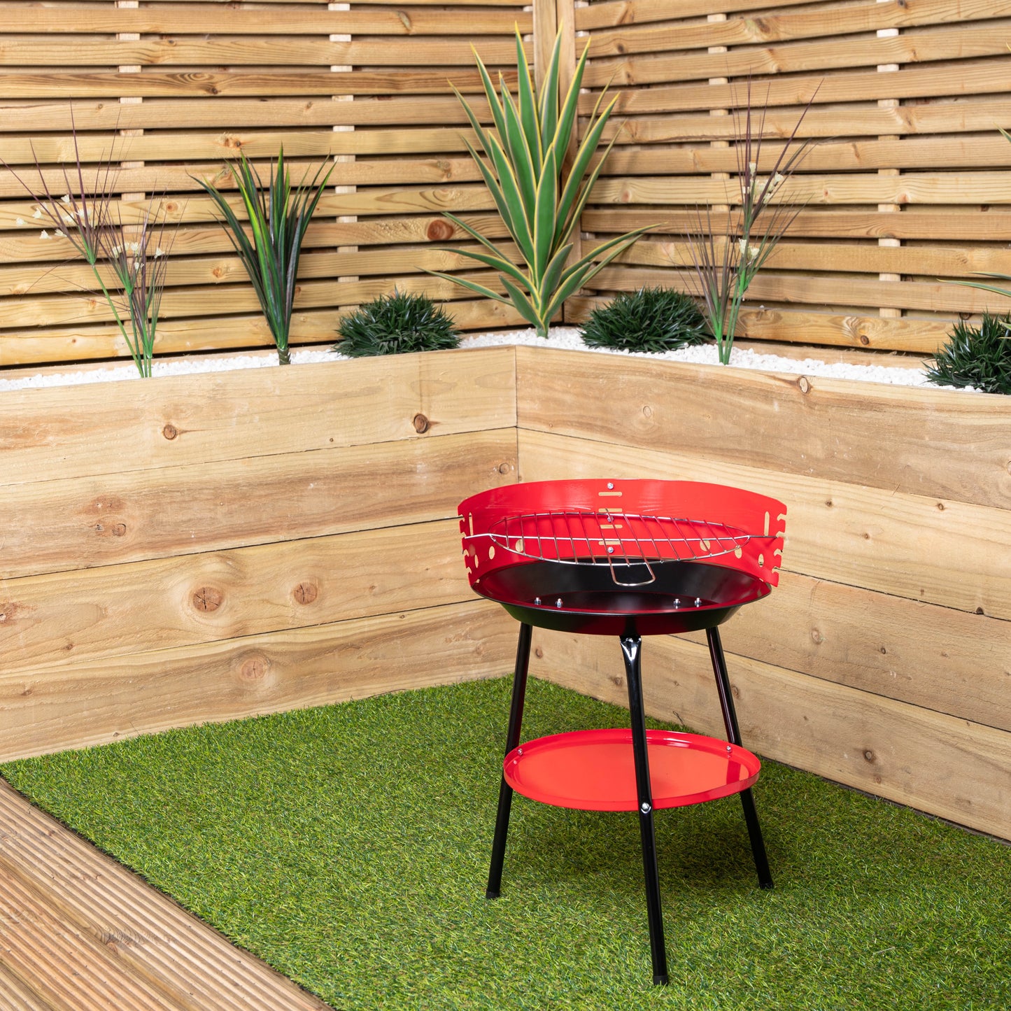 14" Round Garden Barbecue / BBQ with Wind Shield & Shelf