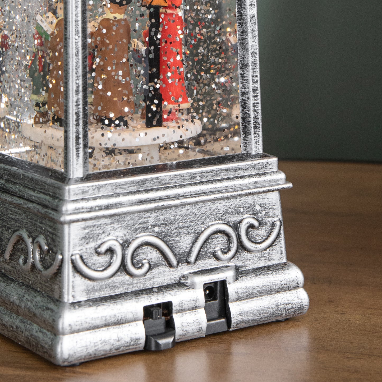 21cm Dual Powered Light up Lantern Christmas Water Spinner with Carol Scene