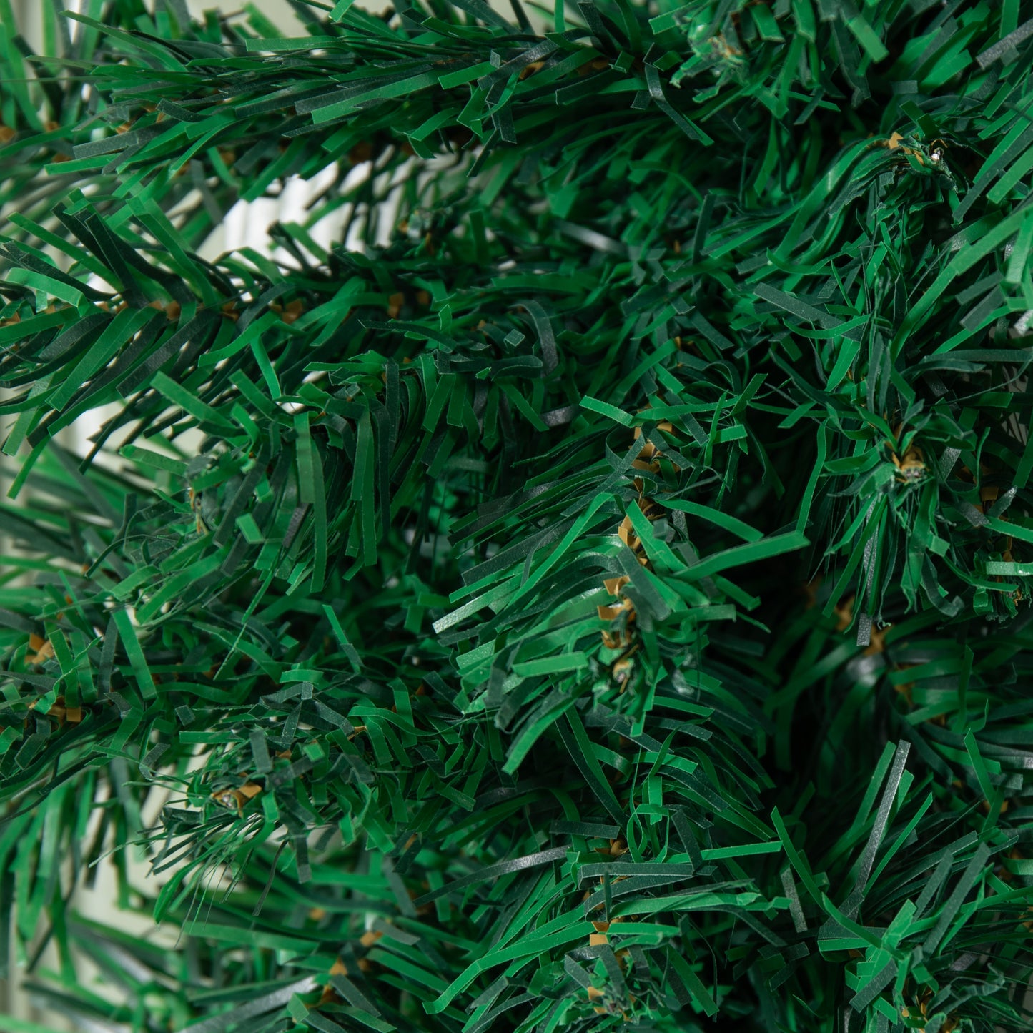 50cm Hanging Plain Green Christmas Wreath with 140 Tips