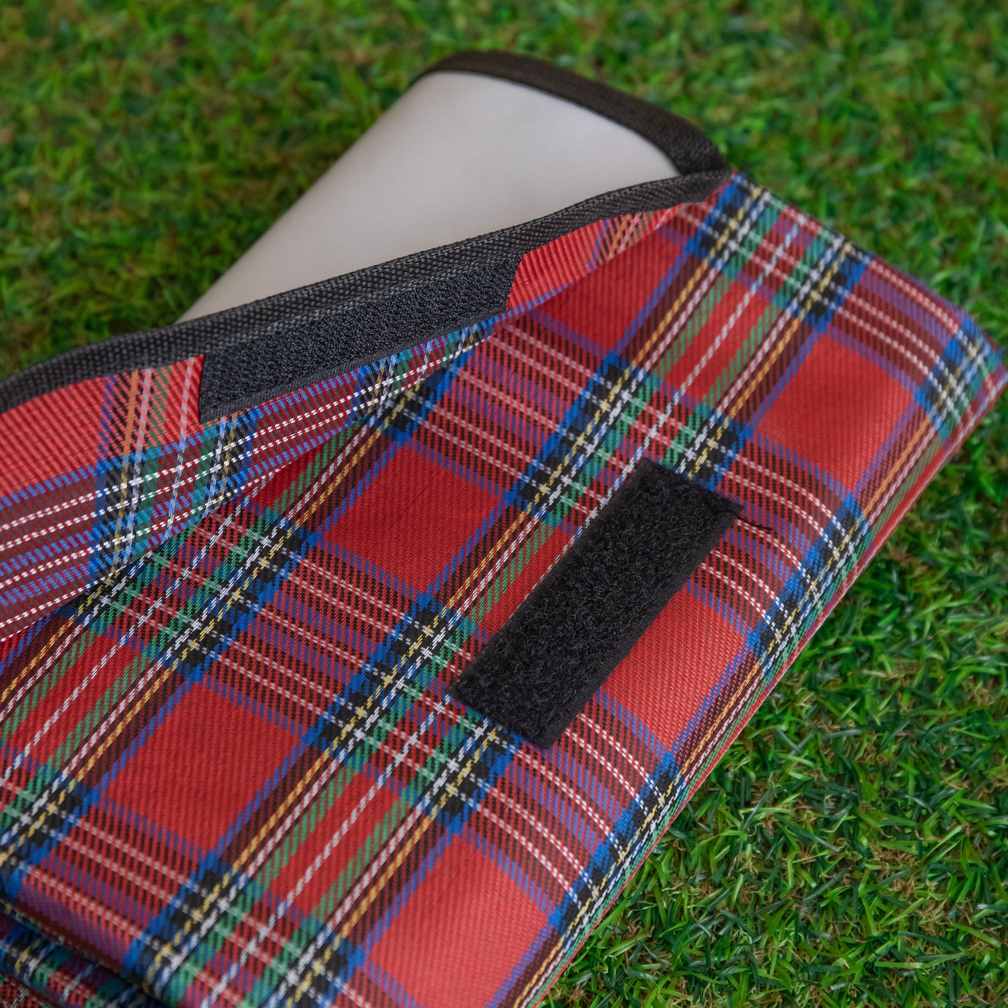 1.50m x 1.15m Waterproof Patterned Picnic Blanket Rug with Carry Handle