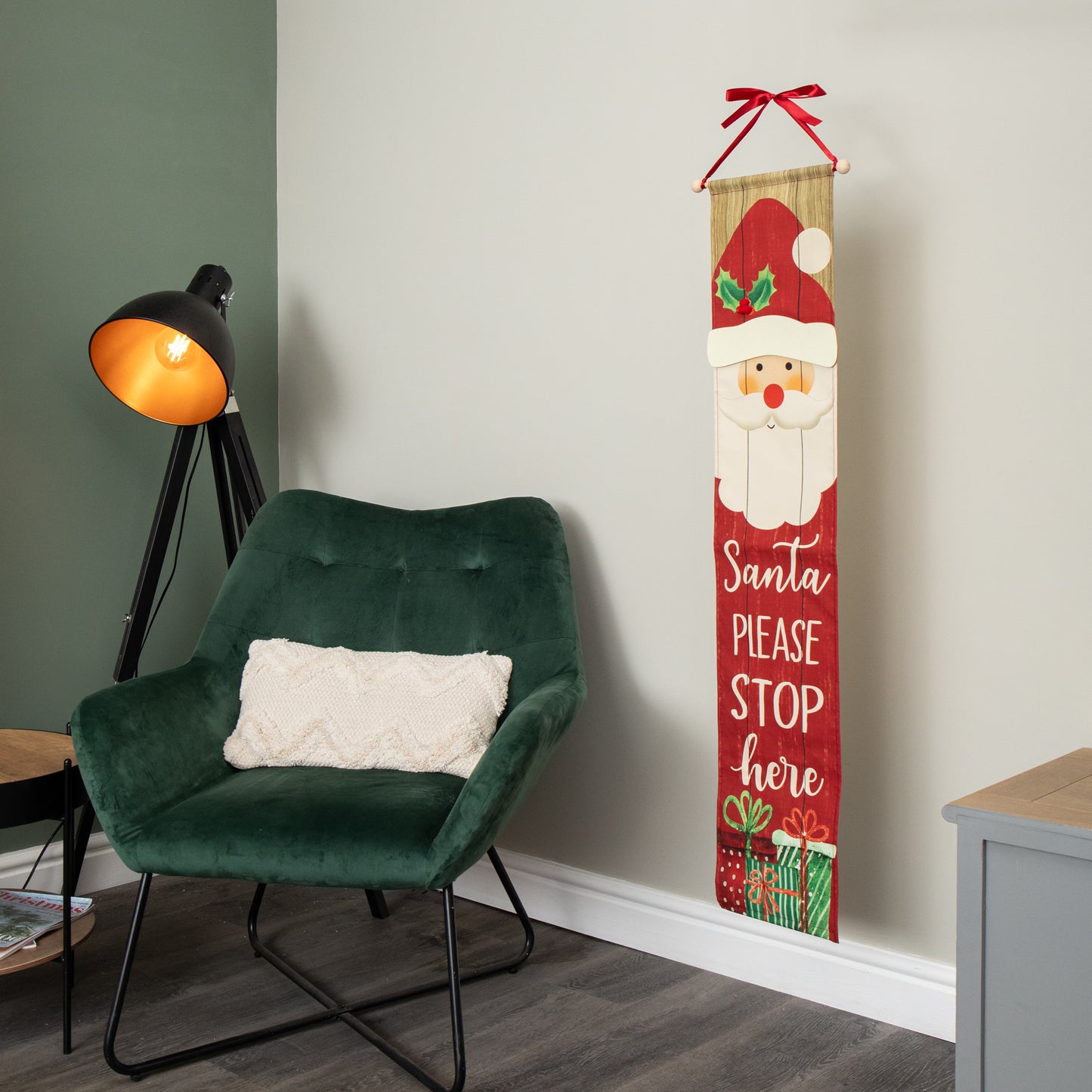 1.2m Battery Operated Light up Hanging Christmas Santa Stop Here Fabric Banner with LEDs