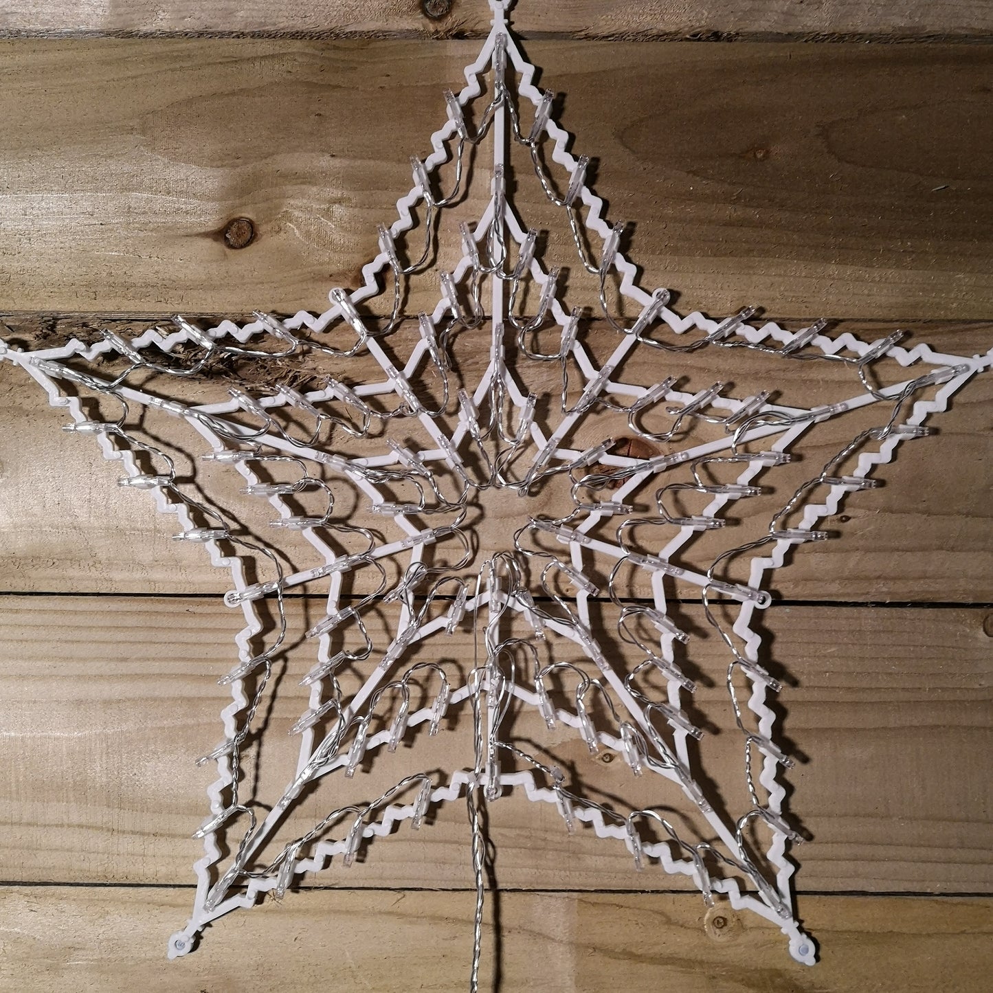 50cm Warm White 100 LED Window Star Light Up Indoor/Outdoor Christmas Decorations