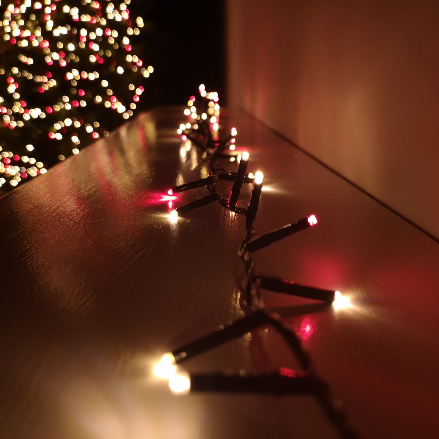 500 LED 12.5m Premier TreeBrights Indoor Outdoor Christmas Multi Function Mains Operated String Lights with Timer in Red & Vintage Gold