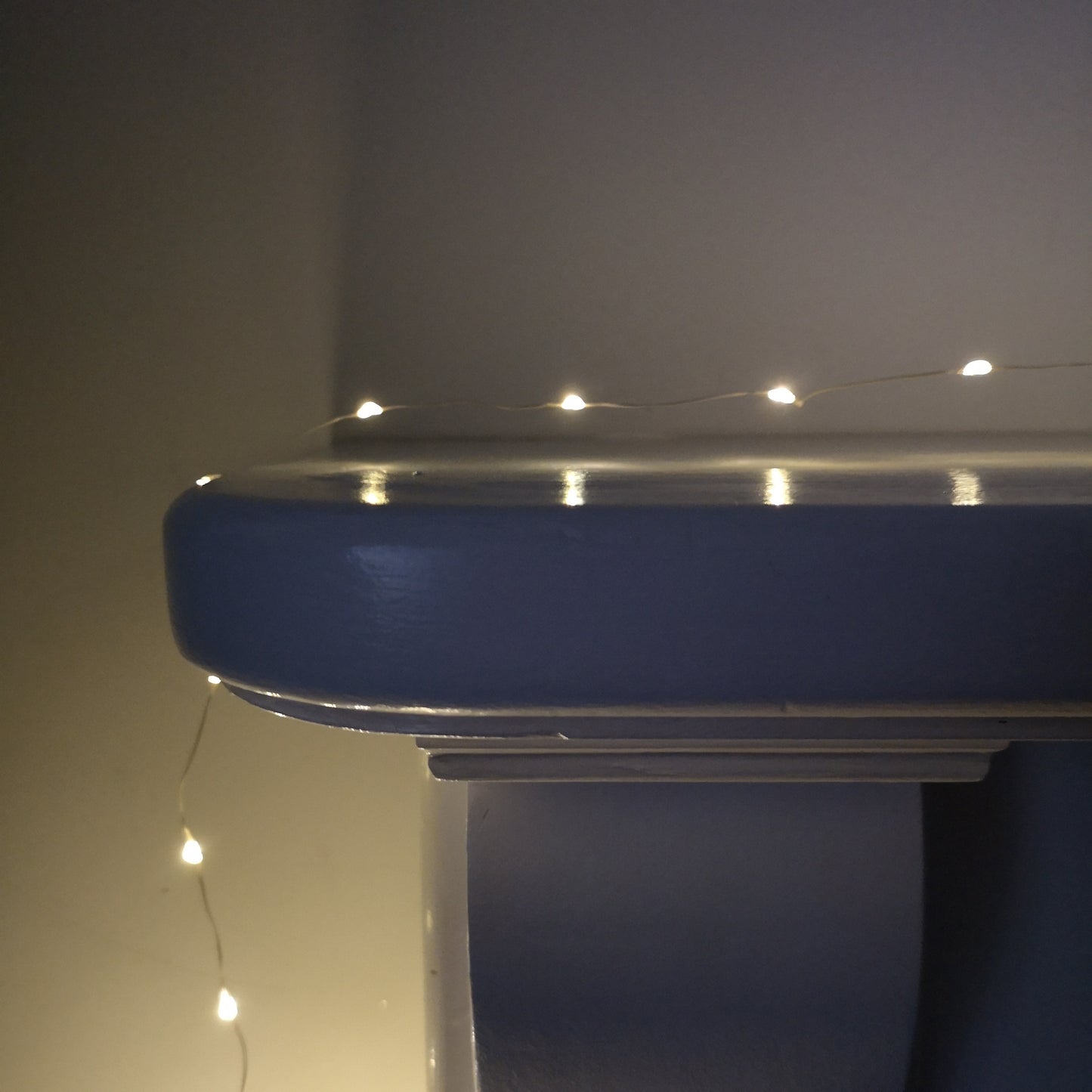 50 LED 2.5m Premier MicroBrights Indoor Outdoor Christmas Multi Function Battery Operated Lights with Timer on Pin Wire in Warm White