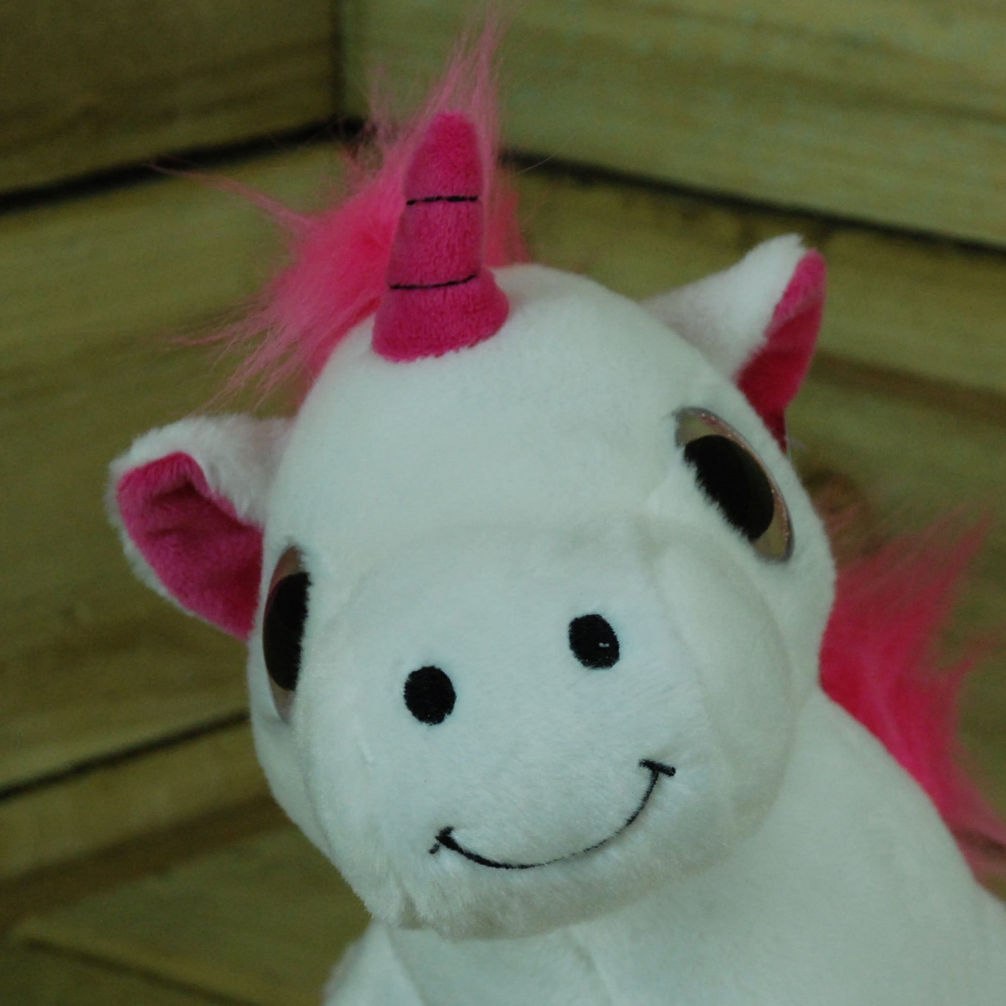 25cm Plush White Unicorn with Pink Mane and Tail