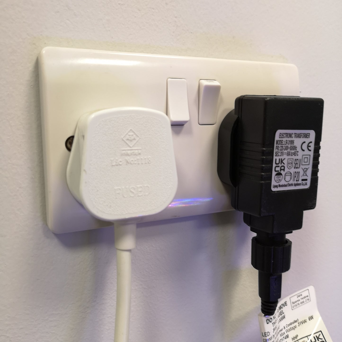 480 LED 6.2m Premier Clusterbrights Indoor Outdoor Multifunction Mains Operated Christmas Cluster Lights with Timer in Cool White