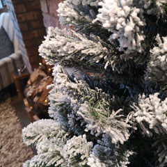 Kaemingk 6ft (180cm) Snow Flocked Imperial Pine Hinged Christmas Trees