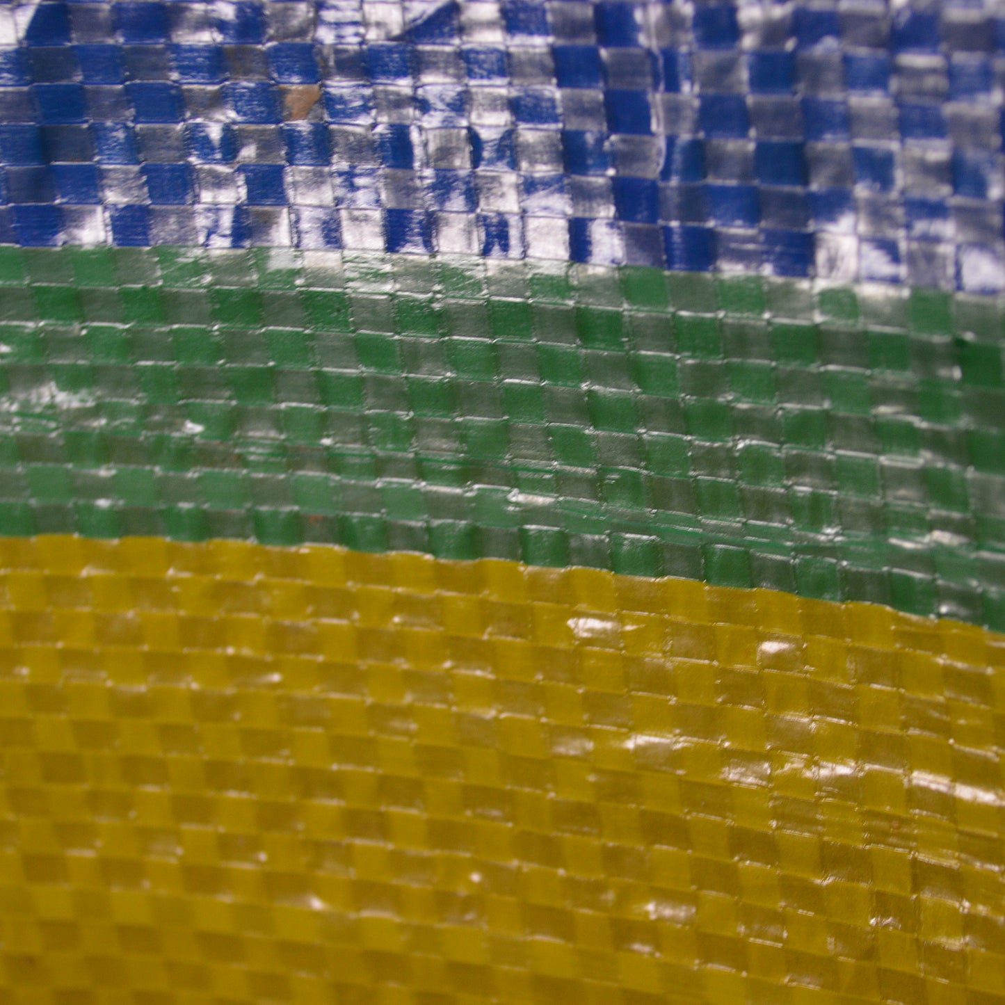 15.2ft (4.6m) Long 1m High 8 Pole Beach / Camping Windbreak / Wind Break