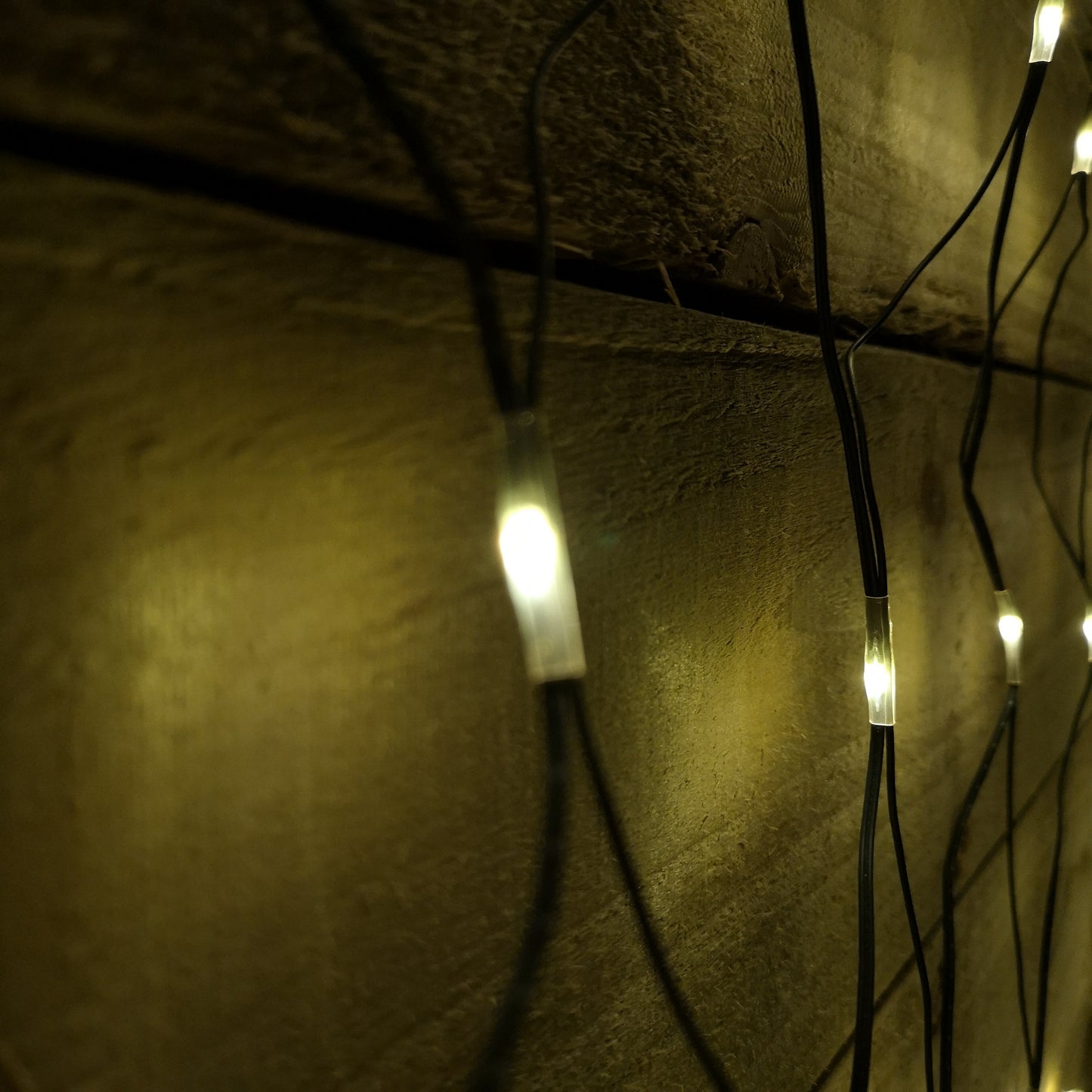 Premier 1.7m x 1.2m 180 LED Multi Action Christmas Net Window Light - Warm White