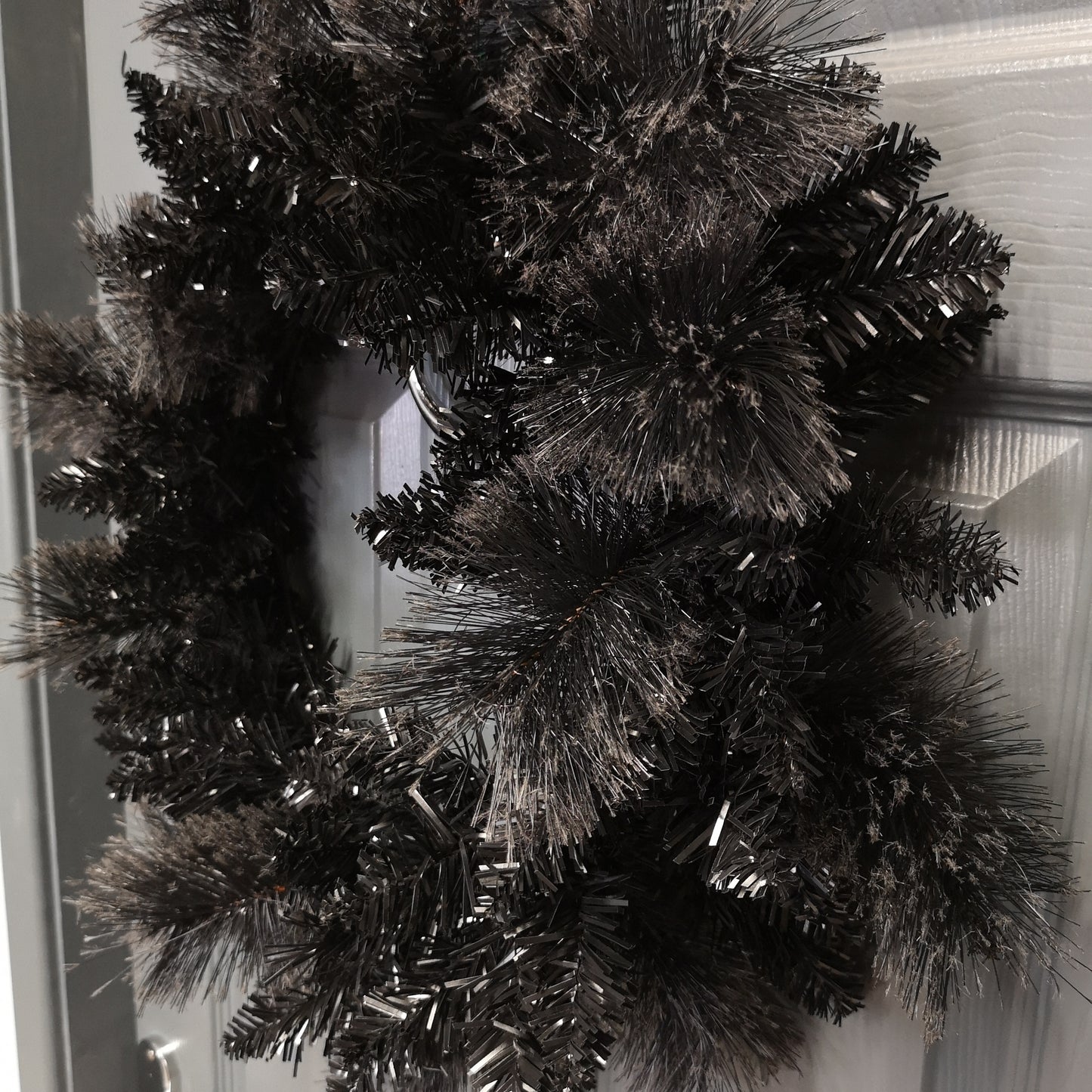 50cm Premier PVC Plain Black Tipped Artificial Christmas Halloween Wreath