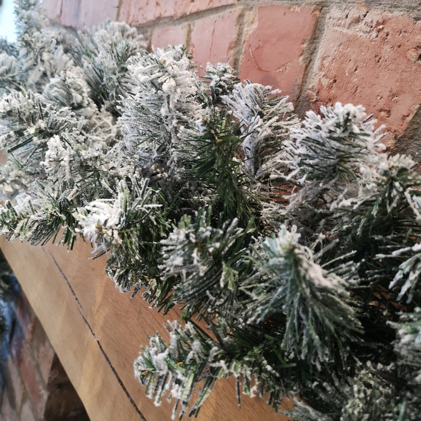 30 x 270cm 9ft Kaemingk Luxury Green Christmas Imperial Garland Snowflocked