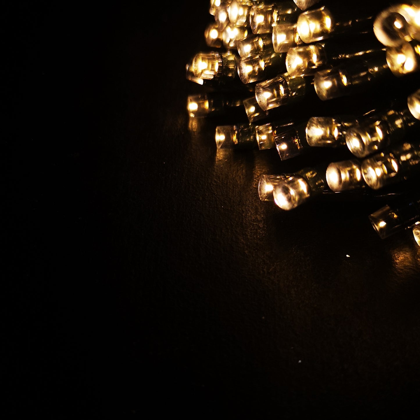 24 LED 2.3m Premier Christmas Indoor Outdoor Multi Function Battery Operated String Lights with Timer in Warm White