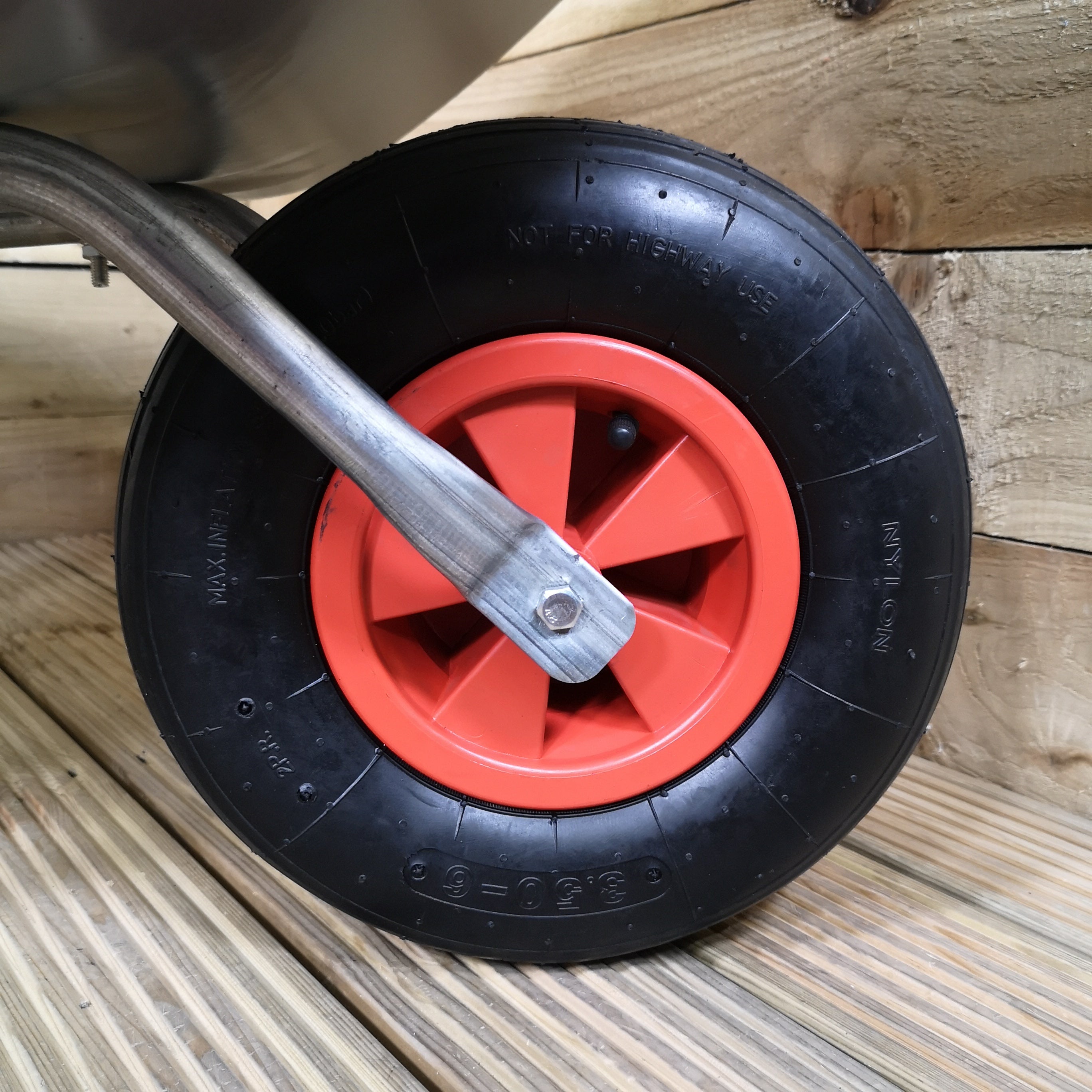 FACTORY SECONDS 65 Litre 60kg Capacity Galvanised Samuel Alexander Metal Garden Wheelbarrow with Pneumatic Tyre