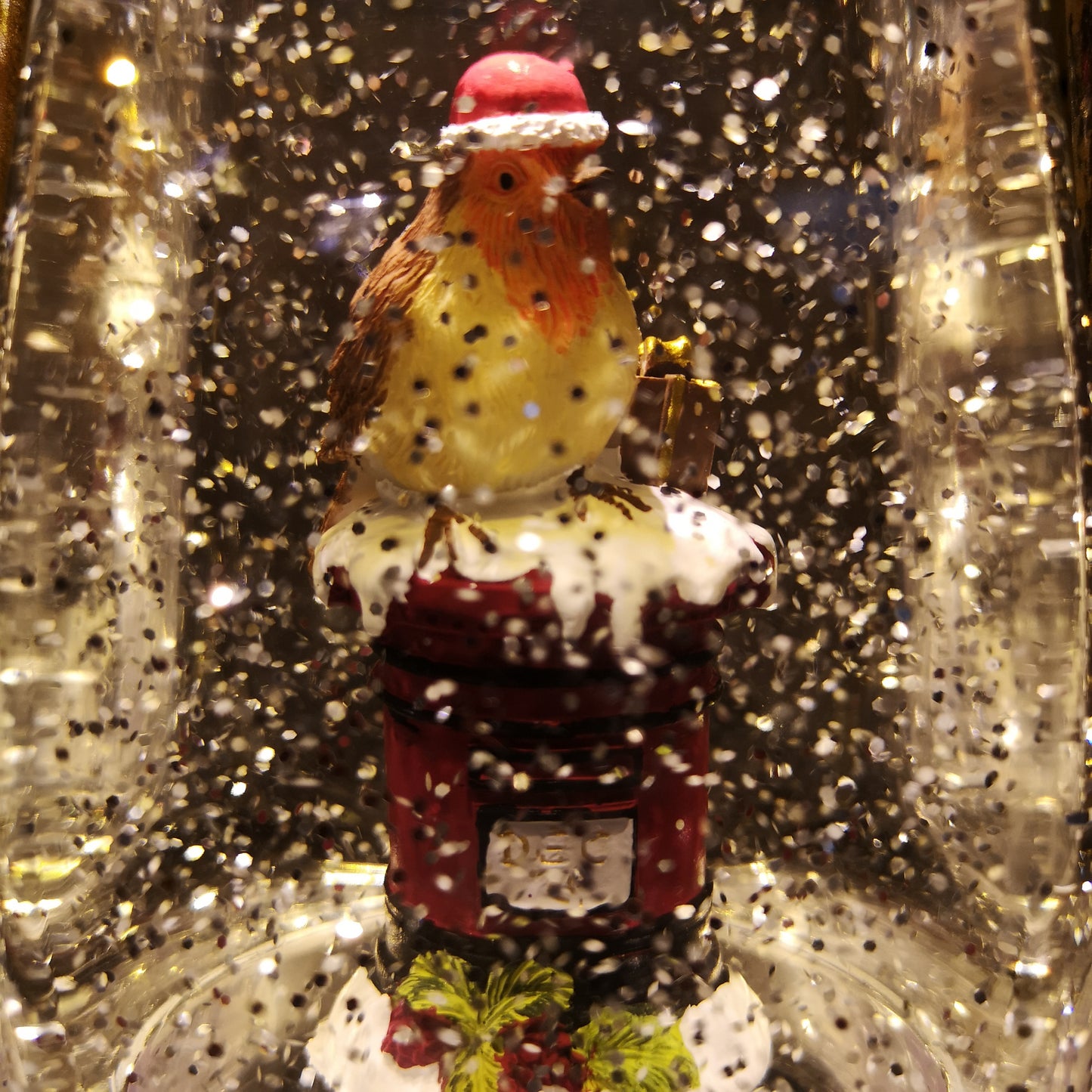 24cm Premier Christmas Water Spinner Antique Effect Hurricane Lantern with Robin on Post-box Dual Powered