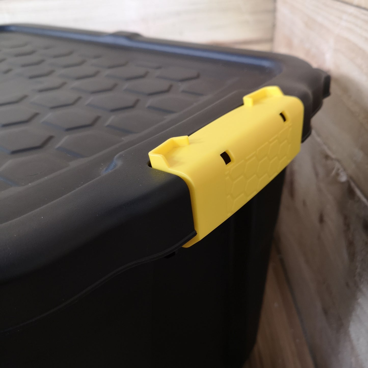 6 x 42L Heavy Duty Storage Tubs Sturdy, Lockable, Stackable and Nestable Design Storage Chests with Clips in Black