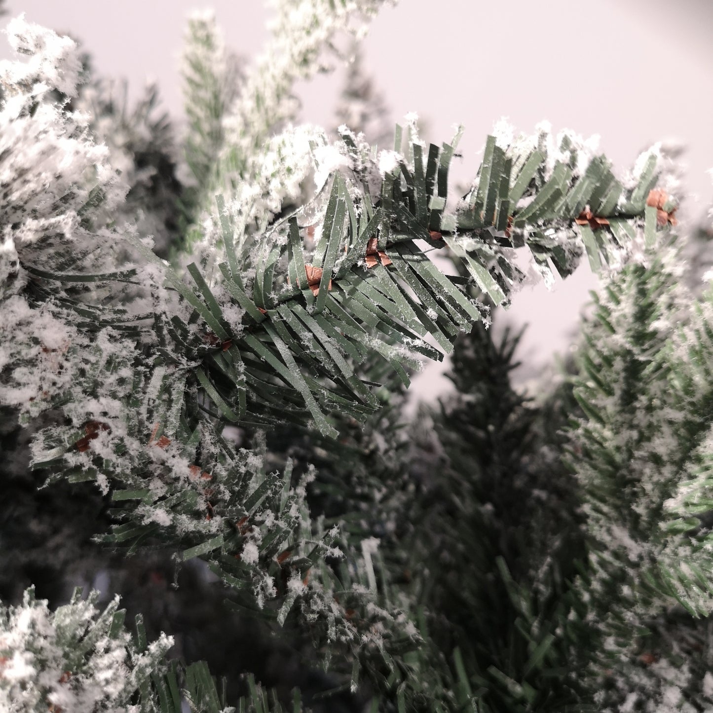 8ft (240cm) Premier Slim Green Lapland Spruce Snow Flocked Christmas Tree PE PVC Mixed Branches