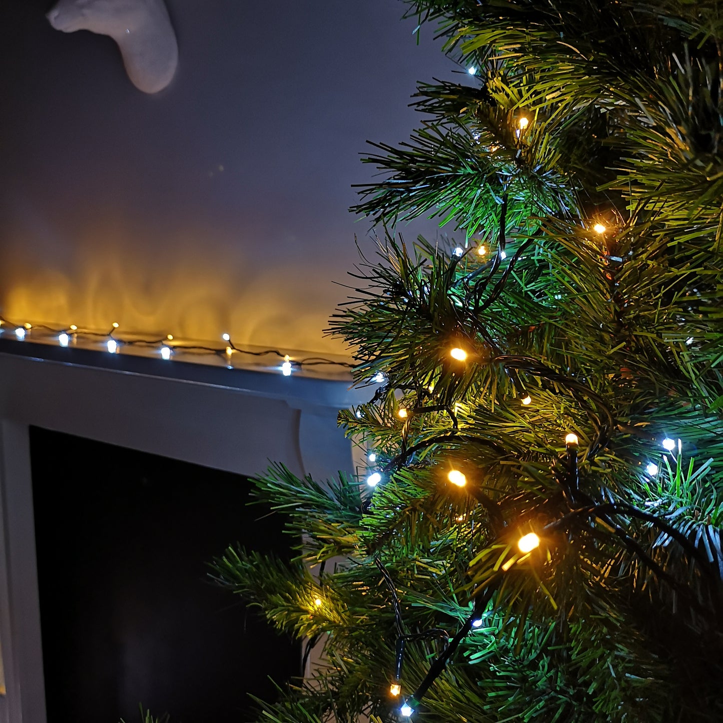 200 LED 16m Premier SupaBrights Indoor Outdoor Christmas Multi Function Mains Operated String Lights with Timer in Warm & Cool White