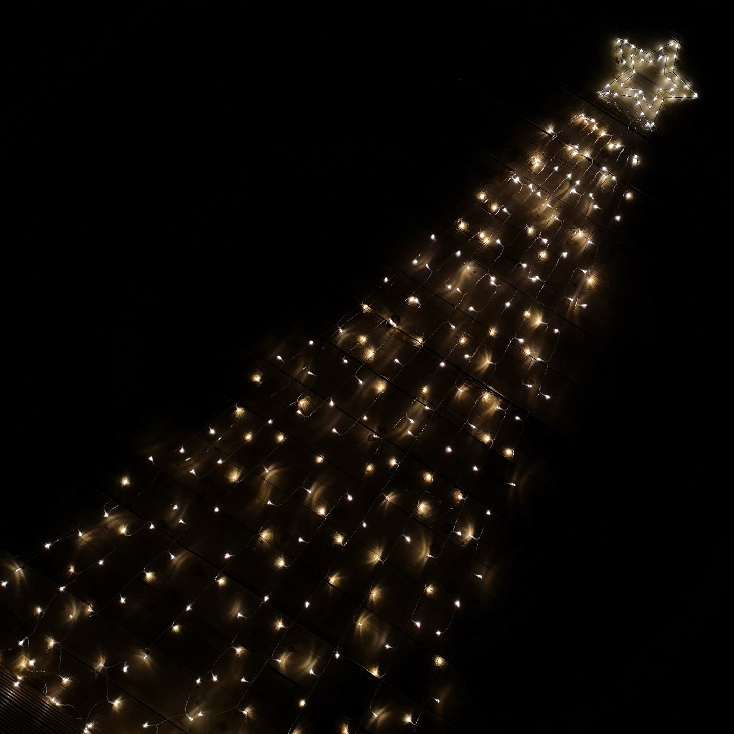 3m Indoor Outdoor Shooting Star Multifunction LED Christmas Decoration with Timer in Warm White