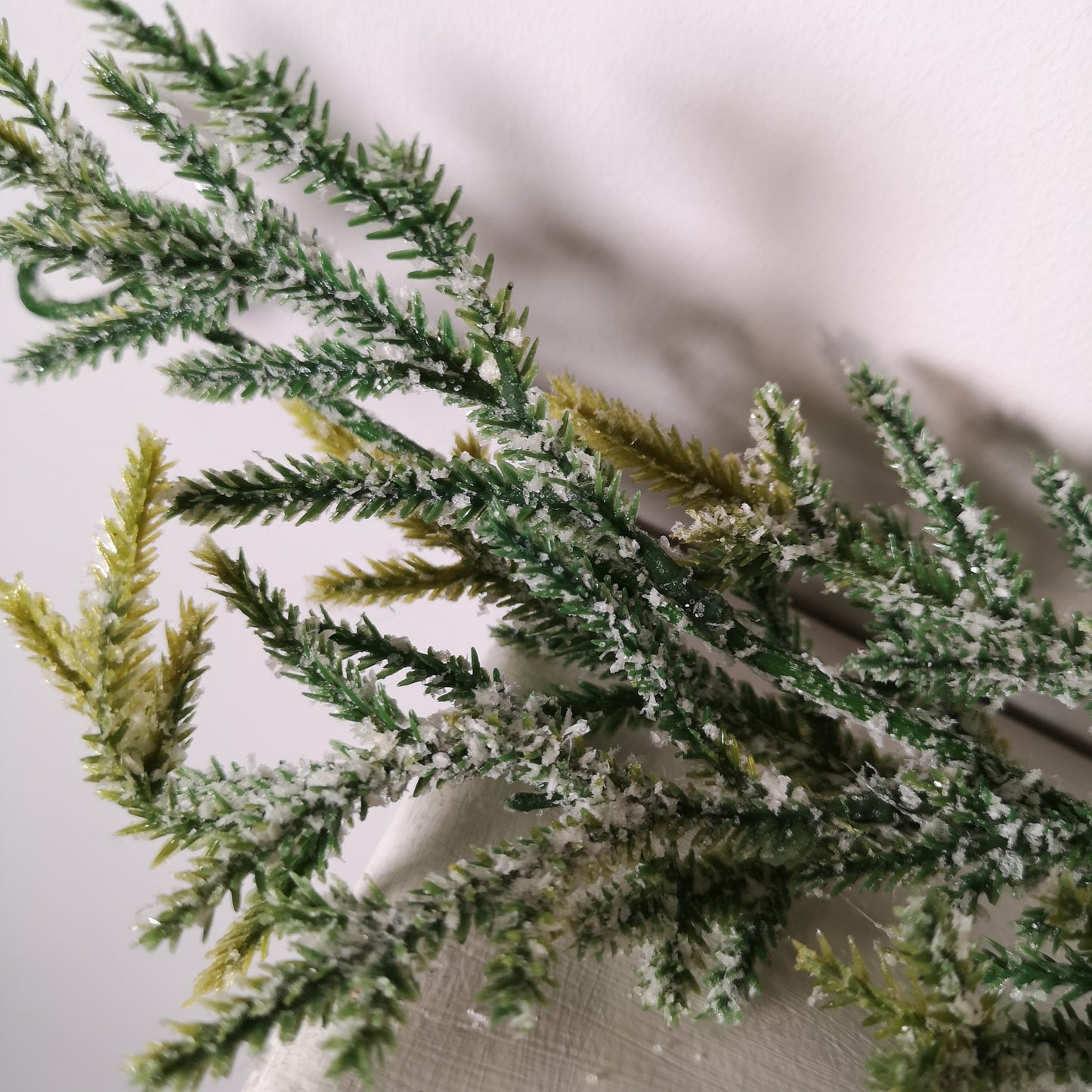 160cm Realistic Look Christmas Green Spruce Garland with Frosting and Plastic Pine Cones