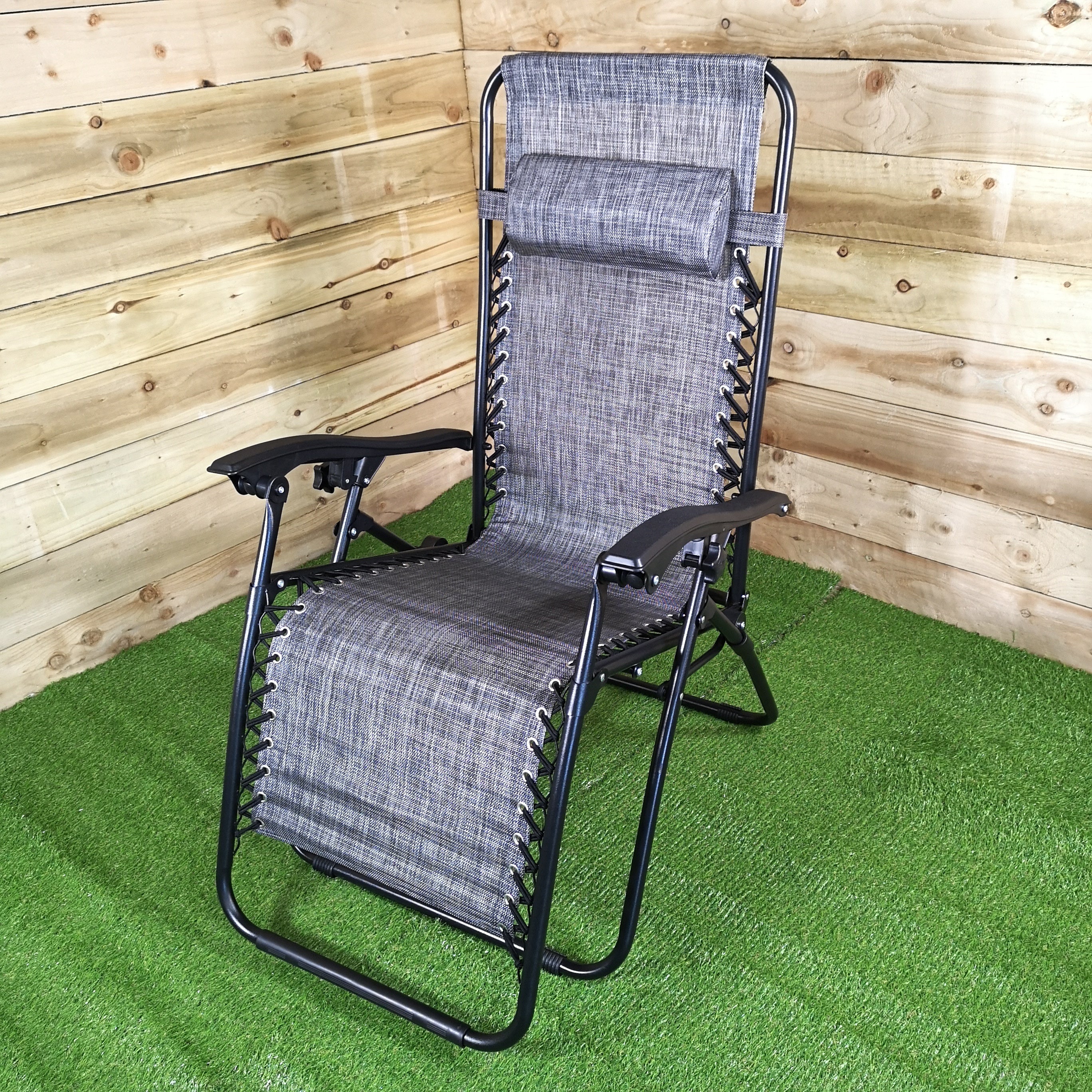 Luxury Zero Gravity Garden Relaxer Chair / Sun Lounger - Grey