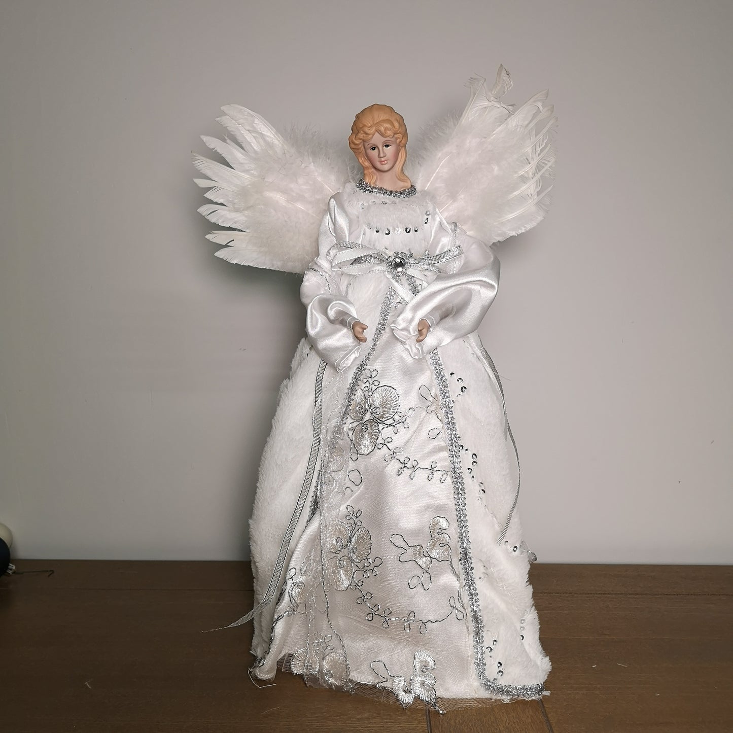 40cm Premier Deluxe Christmas Angel Tree Topper Decoration in Silver & White