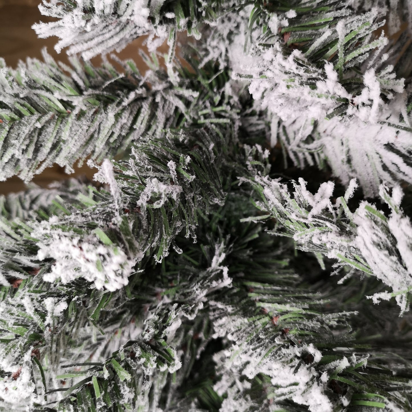 6ft (1.8m) Premier Flocked Woodcote Spruce PVC Hinged Christmas Tree