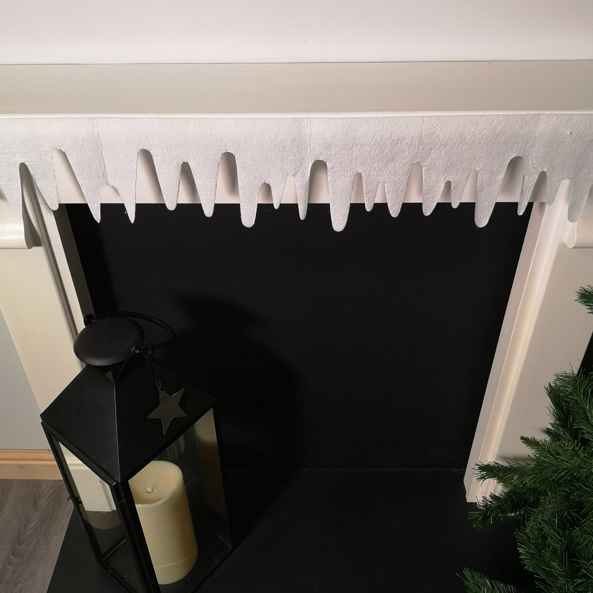 Premier White Felt 18cm x 240cm Decorative Glitter Christmas Icicle Fringe Wall Fireplace Decoration