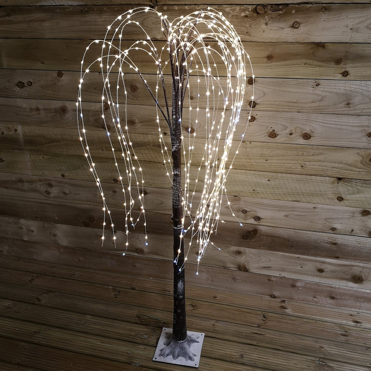 5ft 1.5m Premier Christmas Brown Flocked Static/Flashing 540 LED Willow Tree in White Mix