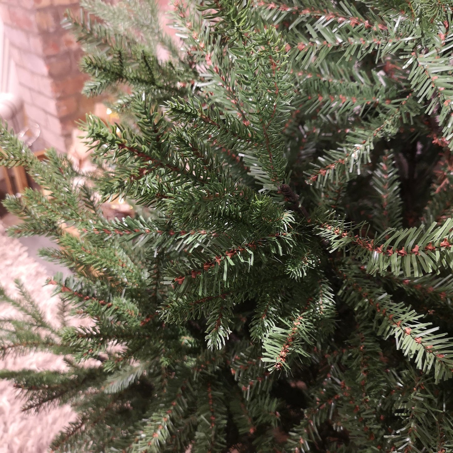 8ft 240cm Green Glenshee Spruce Artificial Christmas Tree PE and PVC Mix Natural Look