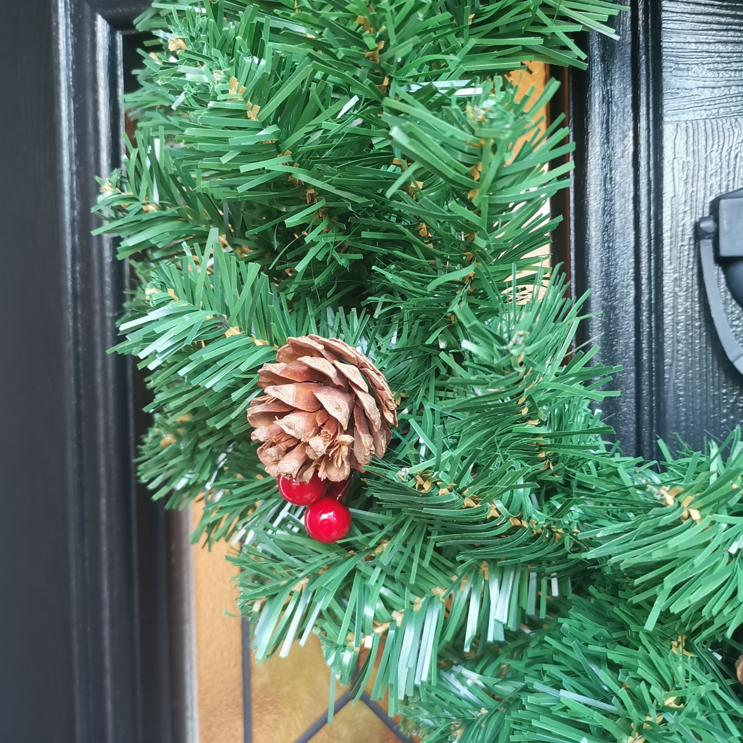 50cm The Tree Company Christmas Wreath With Festive Berry and Cones