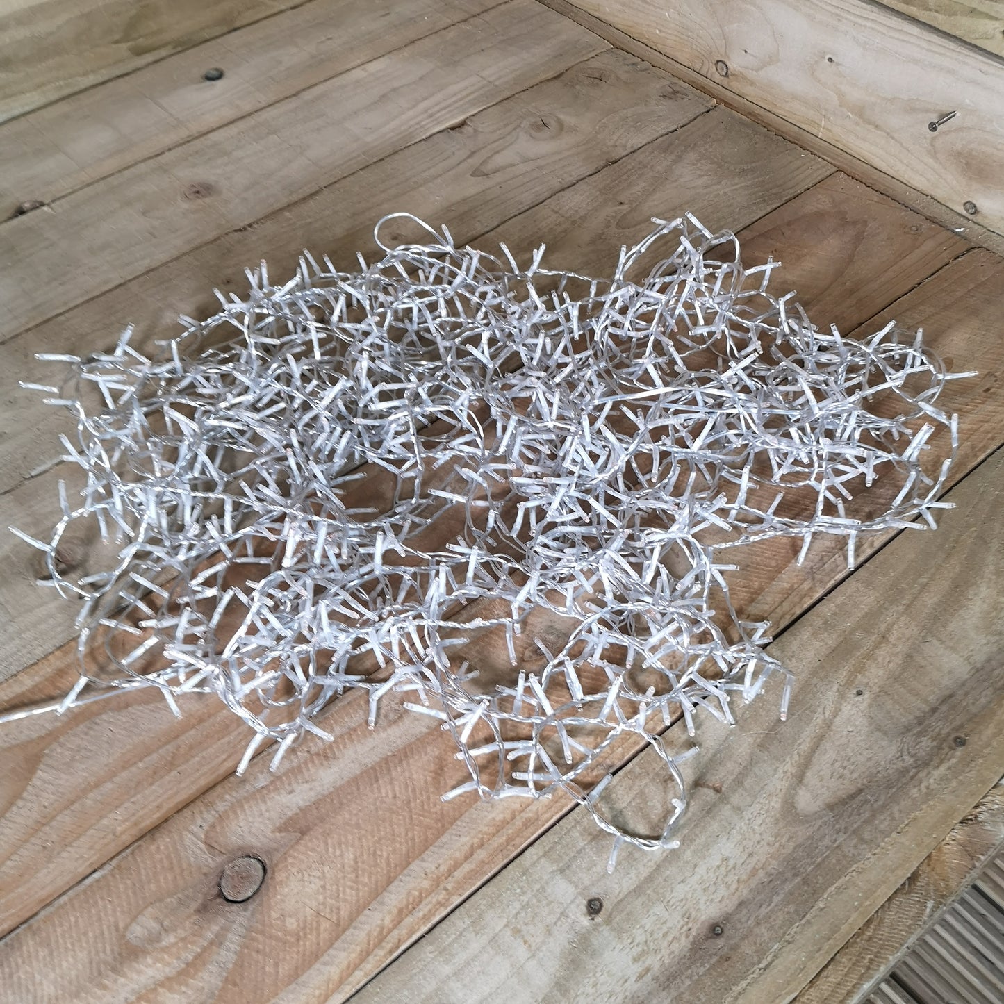 1000 LED 25m Indoor Outdoor Christmas Multi Function Mains Operated String Lights with Timer & Clear Cable in Red & Vintage Gold