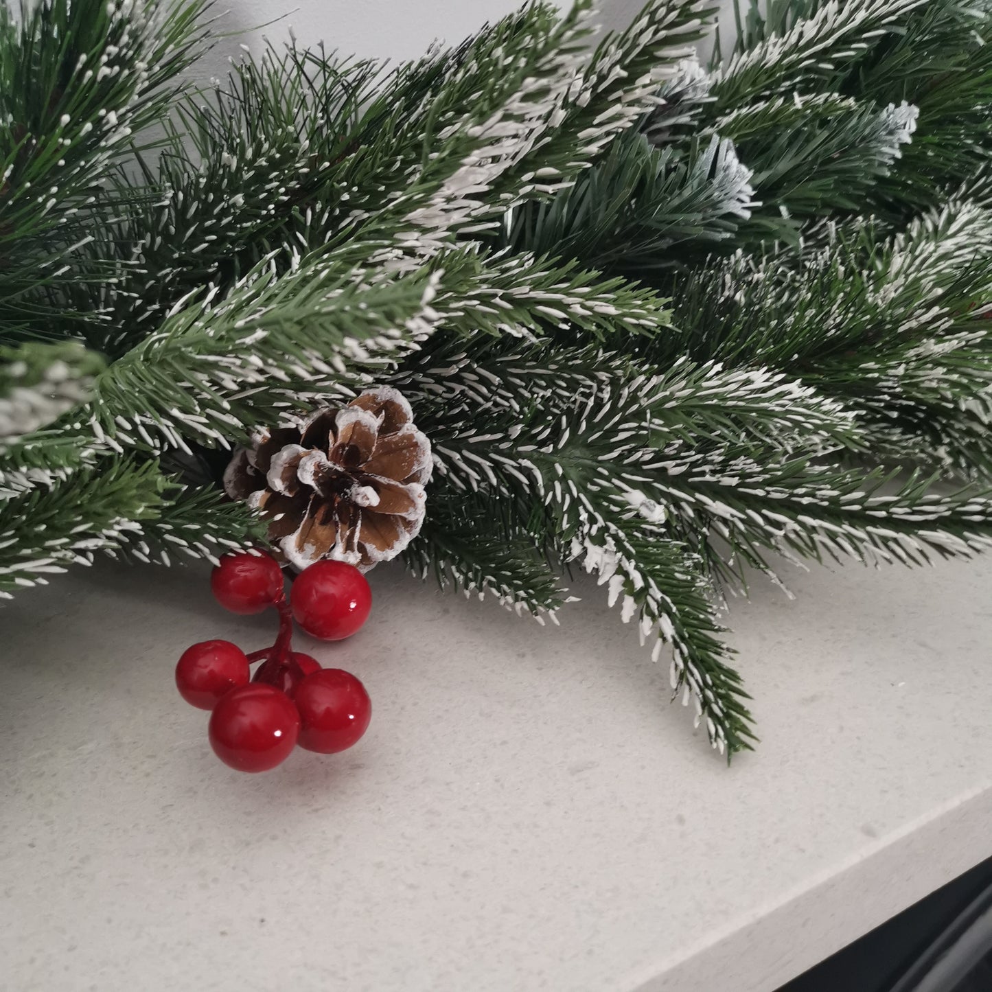 Premier 180cm (6ft) Festive New Jersey Christmas Garland PVC Tips With Berries And Cone