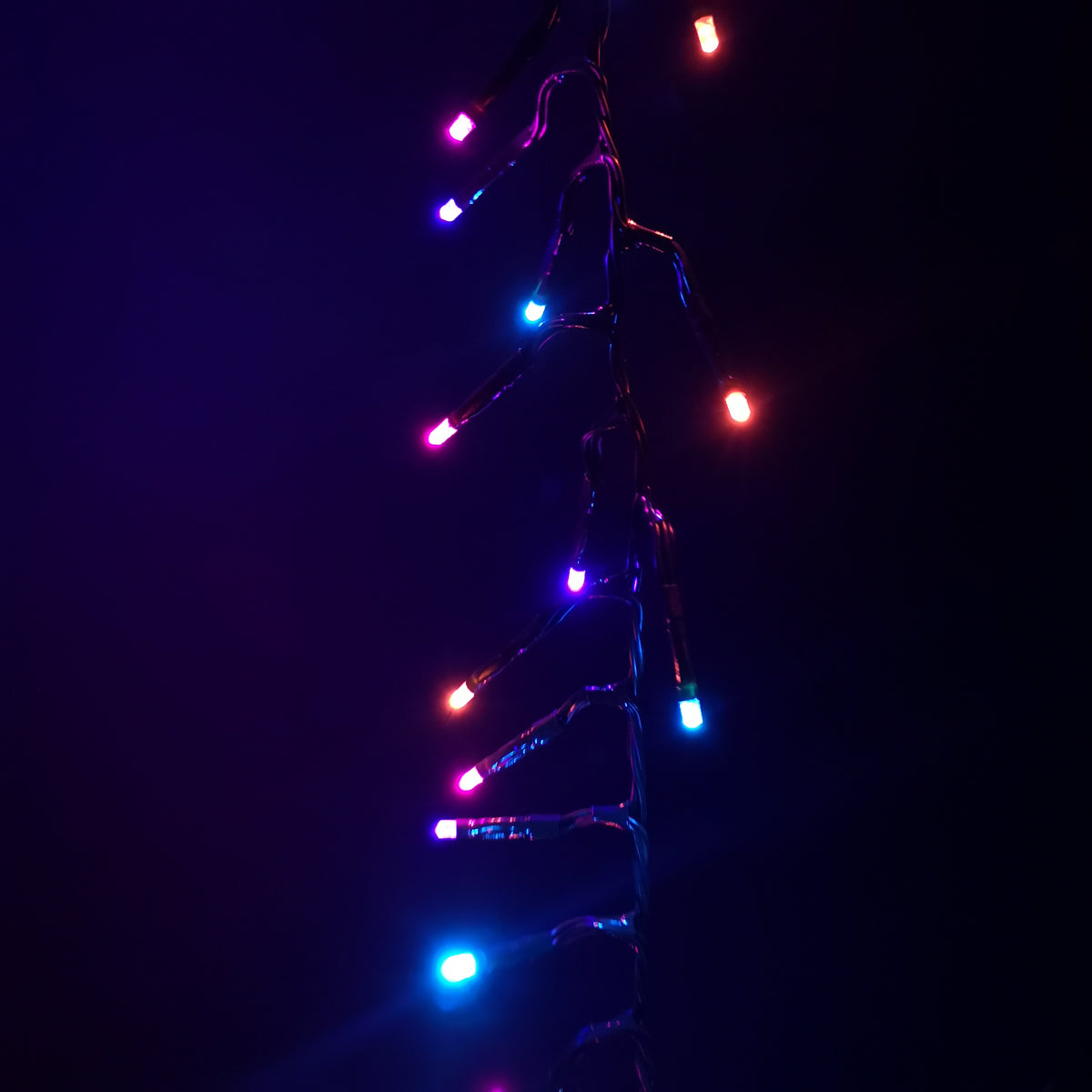 2000 LED 25m Premier Clusterbrights Indoor Outdoor Multifunction Mains Operated Christmas Cluster Lights with Timer in Rainbow
