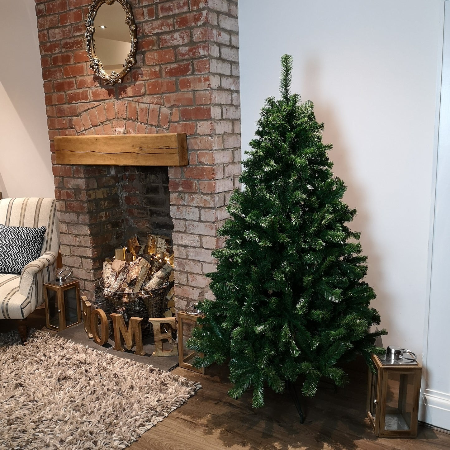 Carson Spruce Green Hinged Festive Luxury Christmas Tree