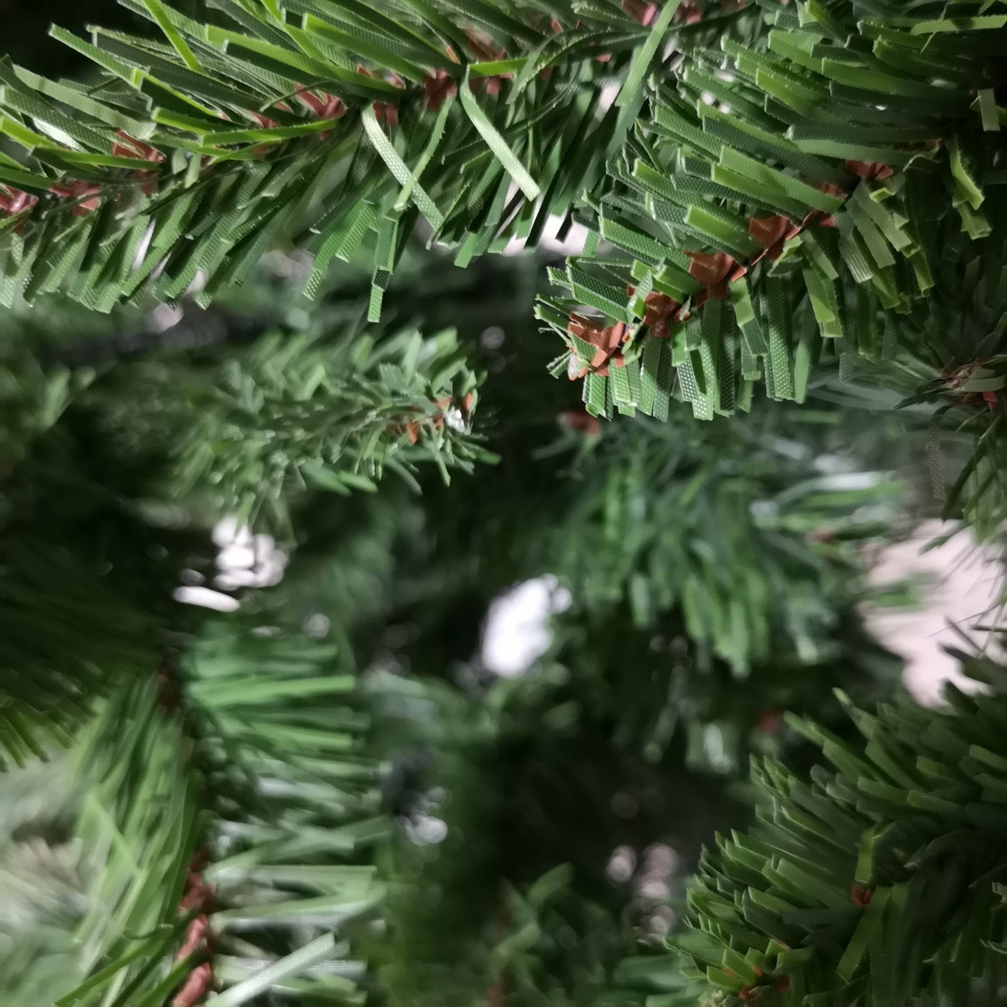 6ft (1.8m) Upside-Down Green Christmas Tree with 903 Tips