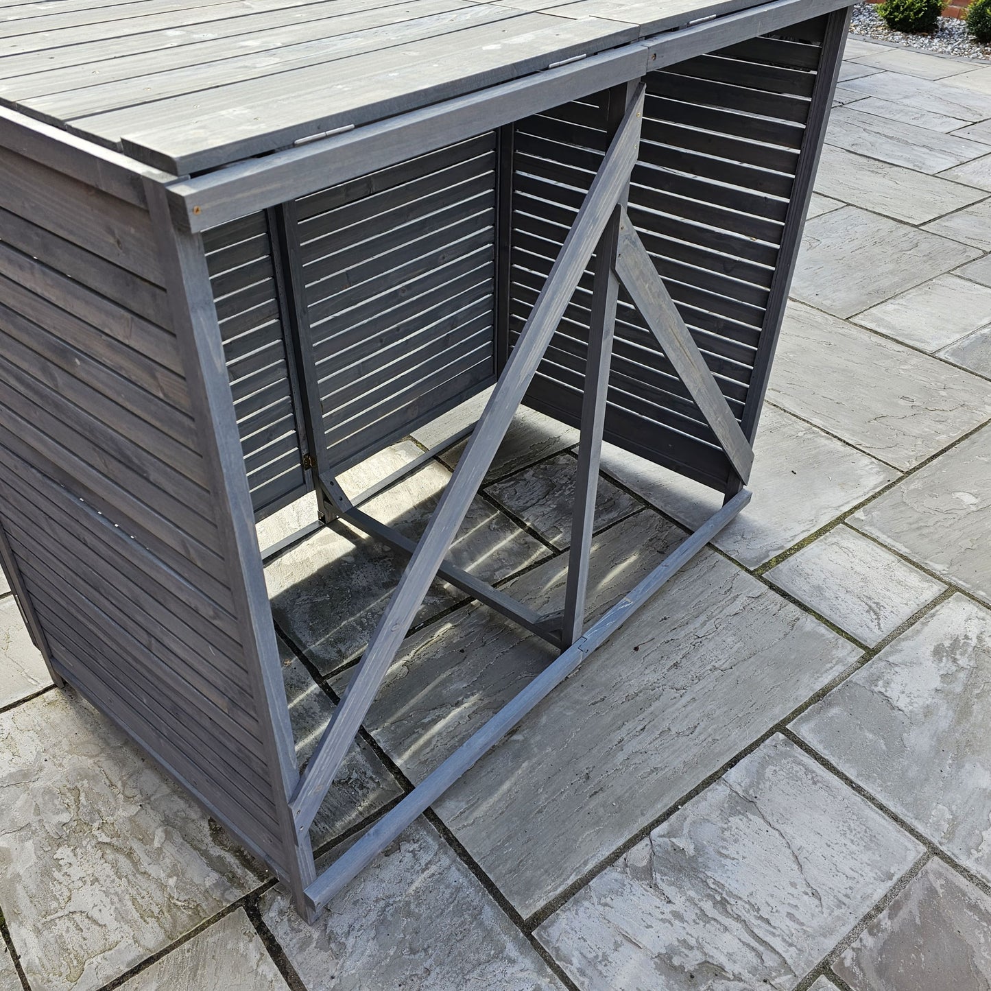 Factory Seconds 1.35m x 1.14m Large Grey Wooden Outdoor Garden Double Wheelie Bin Store Storage for 2 Bins