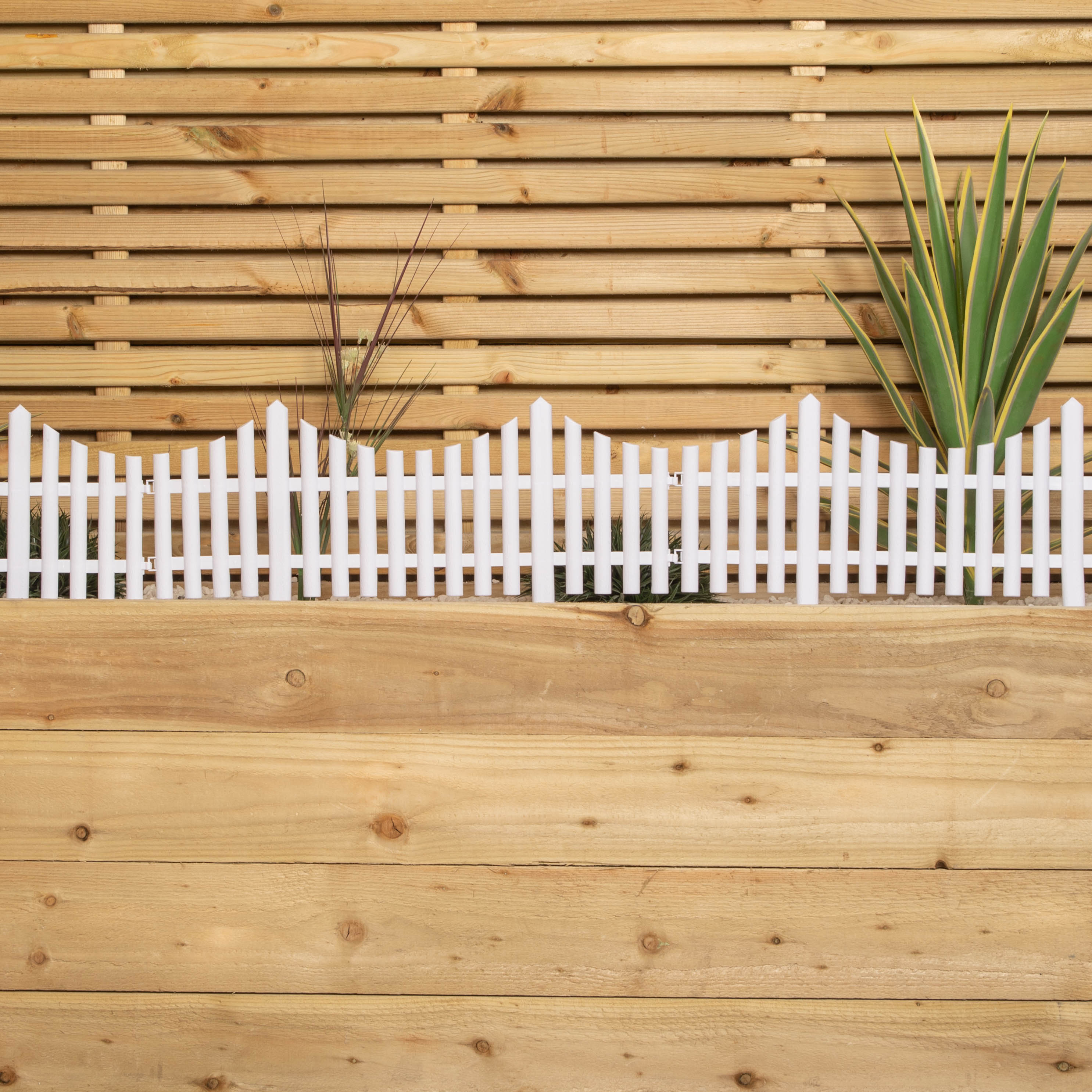 33cm 4 Piece Set White Wood Effect Picket Fence Garden Edging 