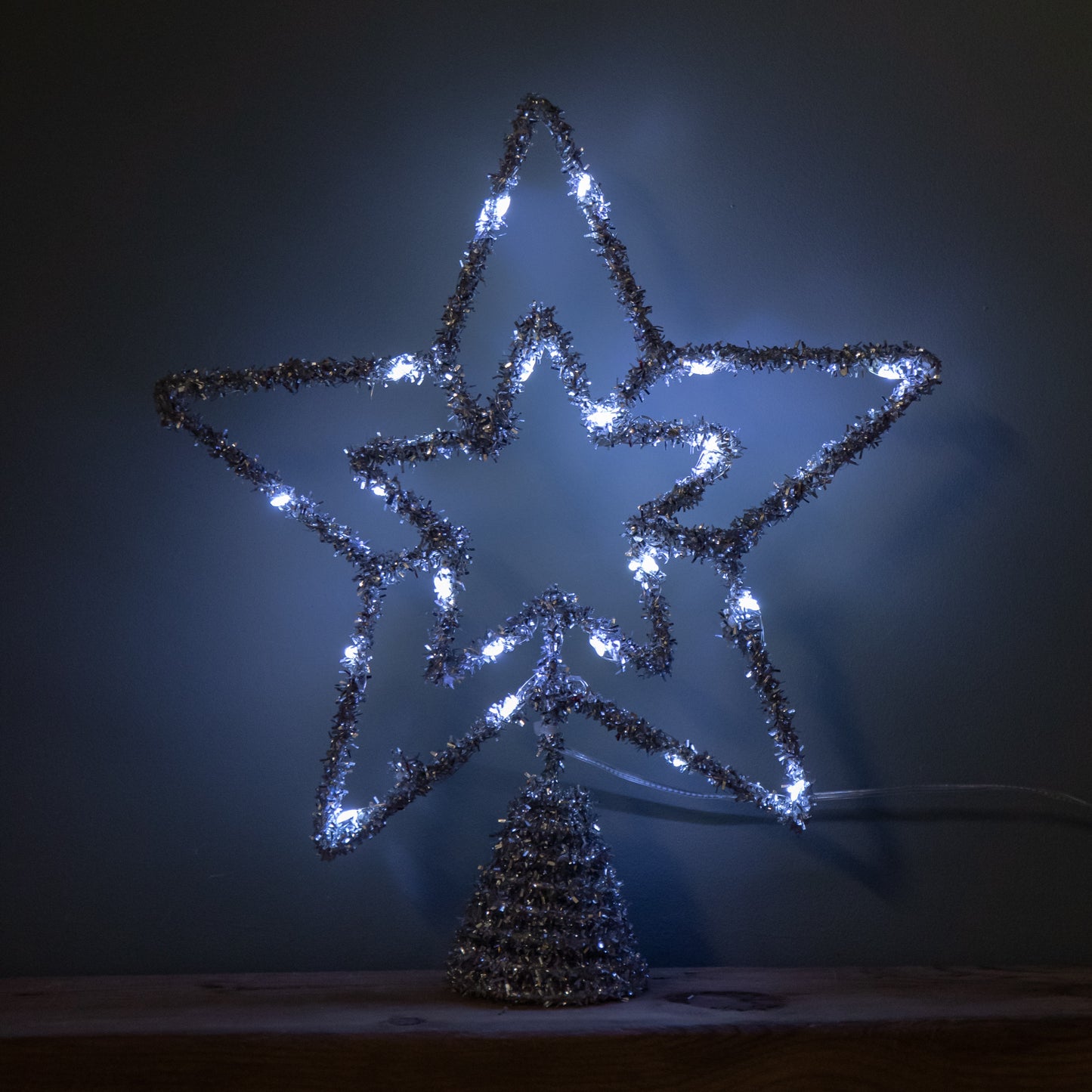 28cm Battery Powered Silver Christmas Star Tree Topper with White Multi-Action LEDs