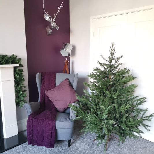 Factory Seconds: 5ft (153cm) Premier Christmas Tree  Glenshee Spruce PE/PVC Natural Look