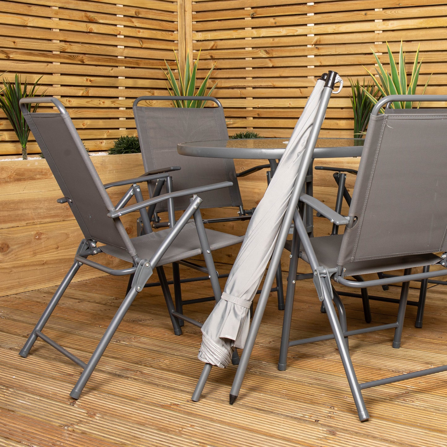 Factory Seconds: Samuel Alexander Outdoor 4 Seater Round Glass Top Table and Chairs Patio Set with Parasol in Grey