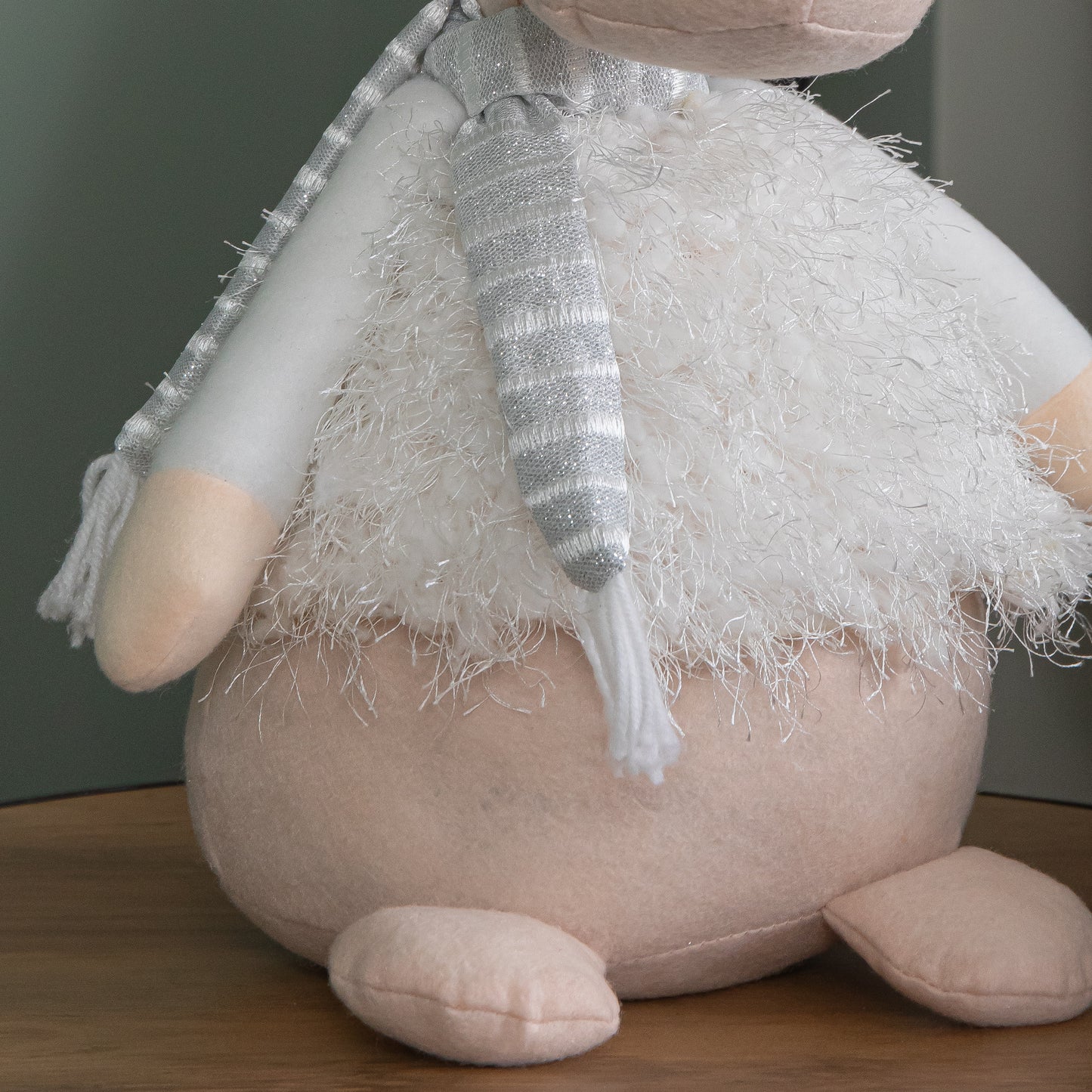 52cm Battery Operated Plush White Christmas Reindeer with LED Lit Antlers