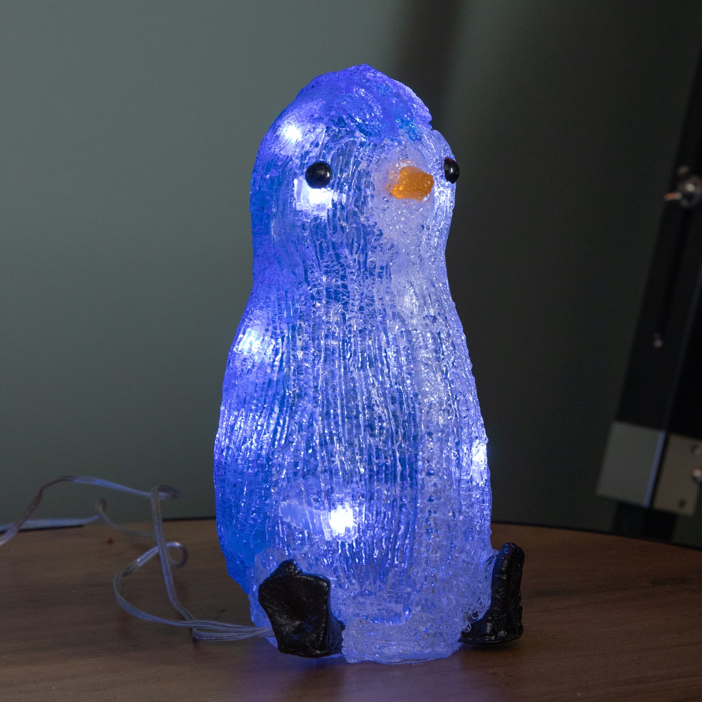 23cm Set of 3 Light up Acrylic Christmas Penguins with 30 Ice White LEDs