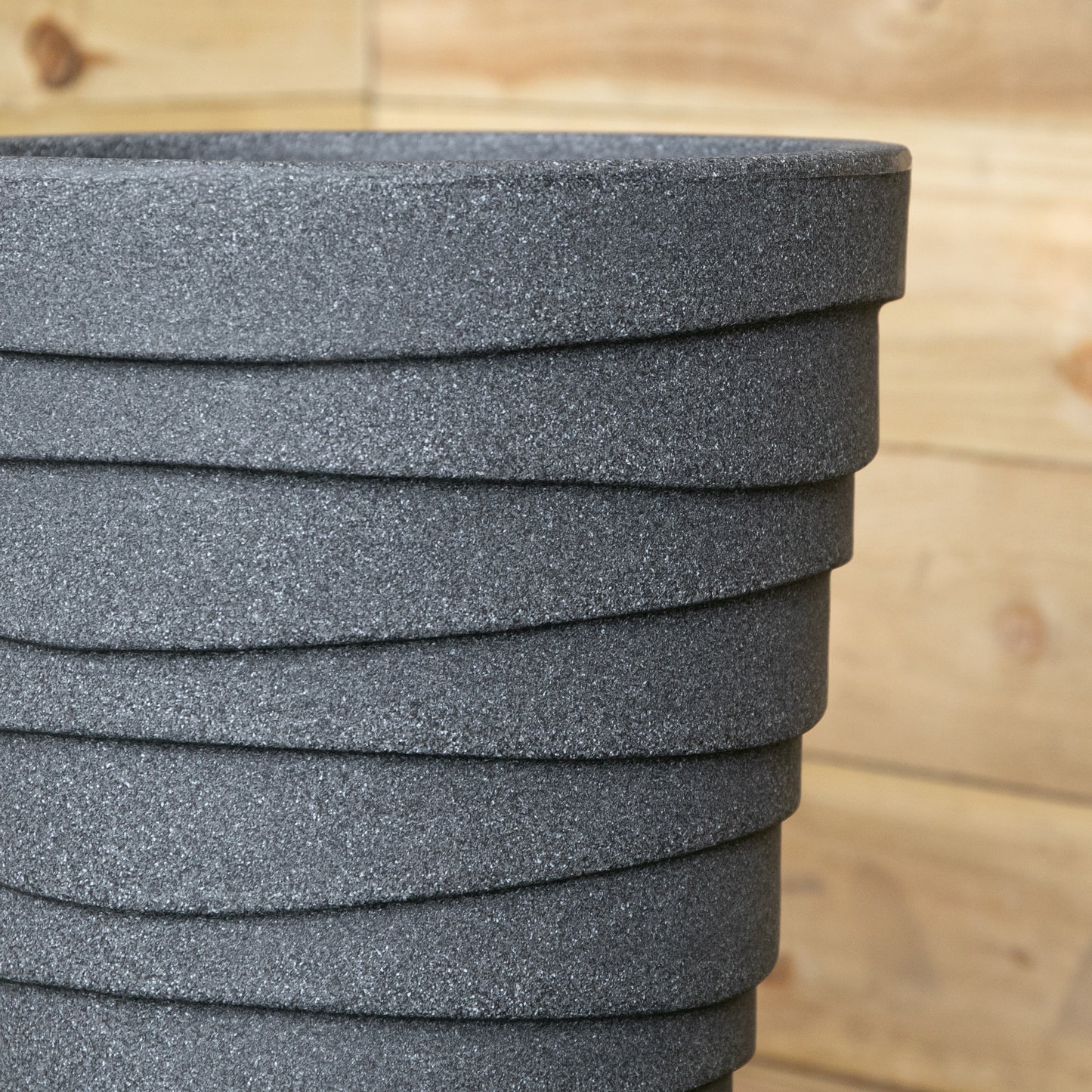 33cm Large Trojan Garden Plant Pot in Dark Grey