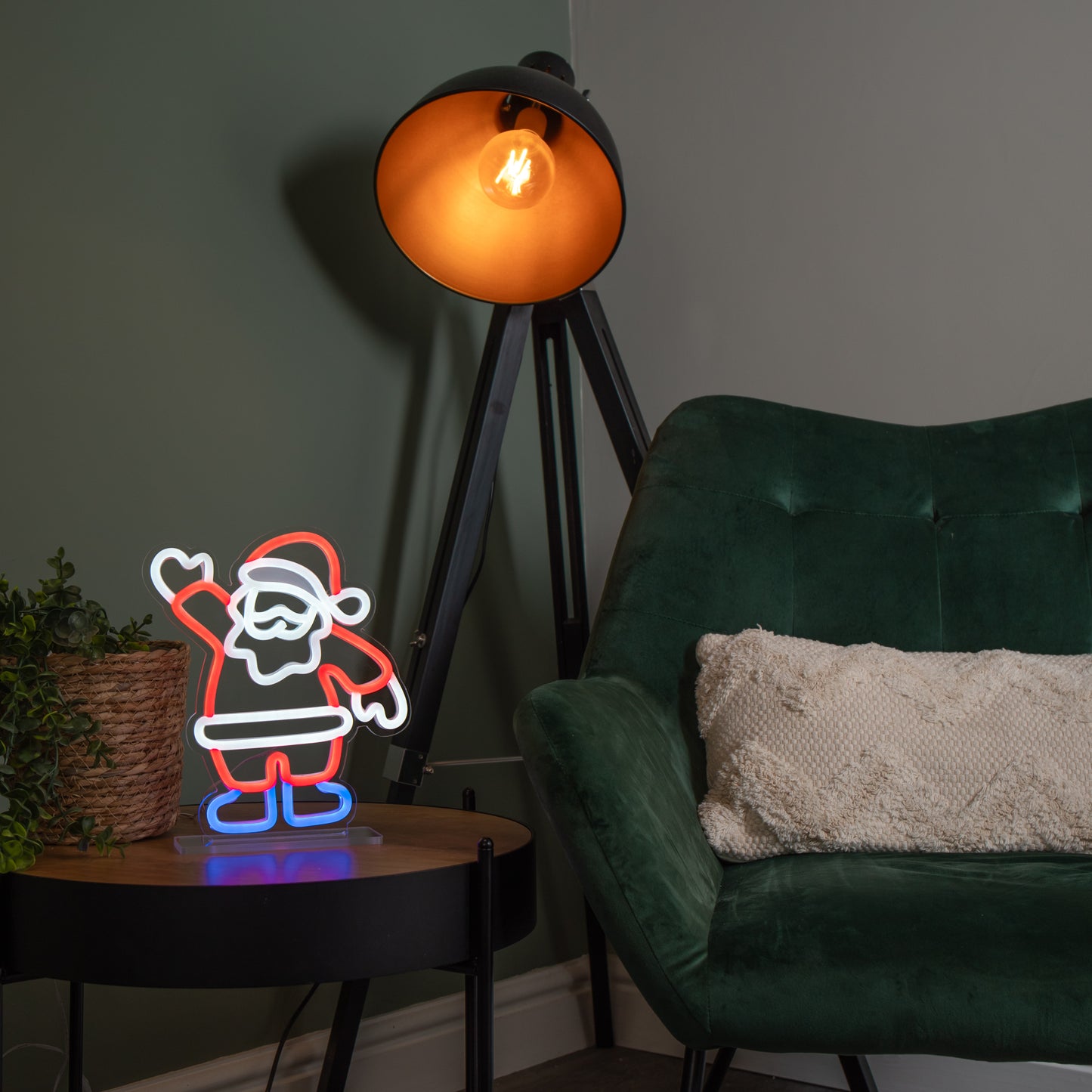 25cm Light up Waving Santa Christmas Table Top Neon Sign