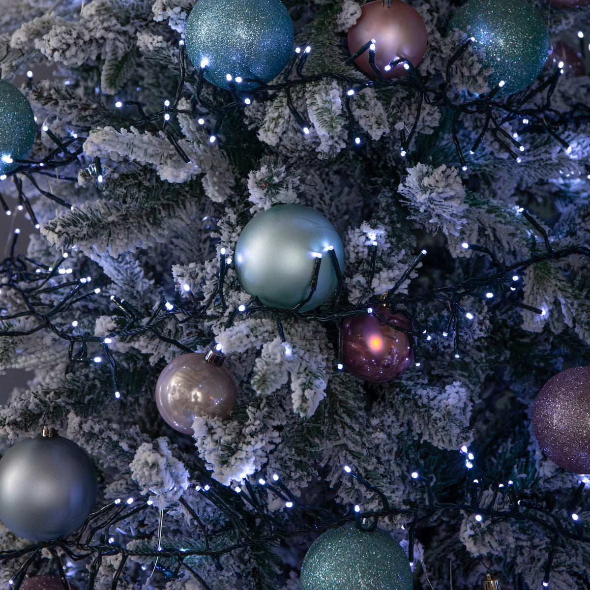 62.5m 5000 White LEDs Indoor Outdoor Cluster Christmas Lights with Timer